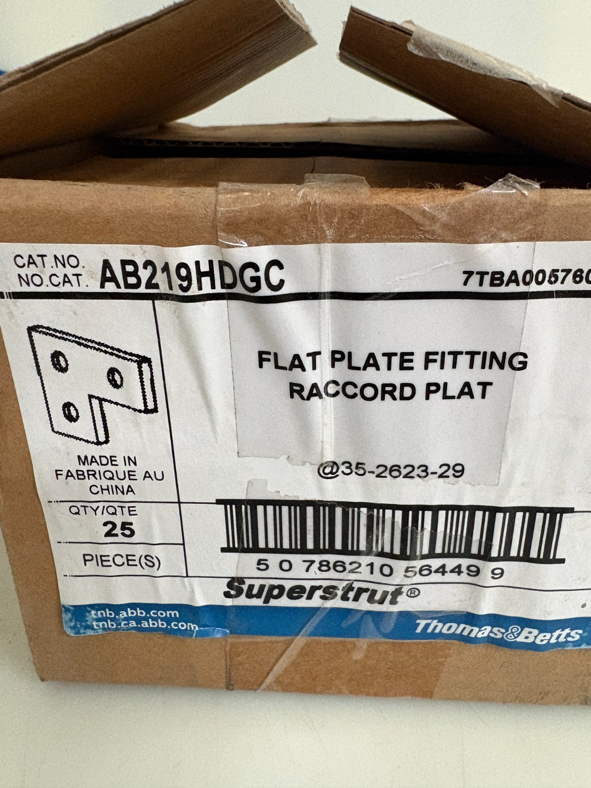THOMAS & BETTS SUPERSTRUT FLAT PLATE FITTING AB219HDGC 25 PER BOX2