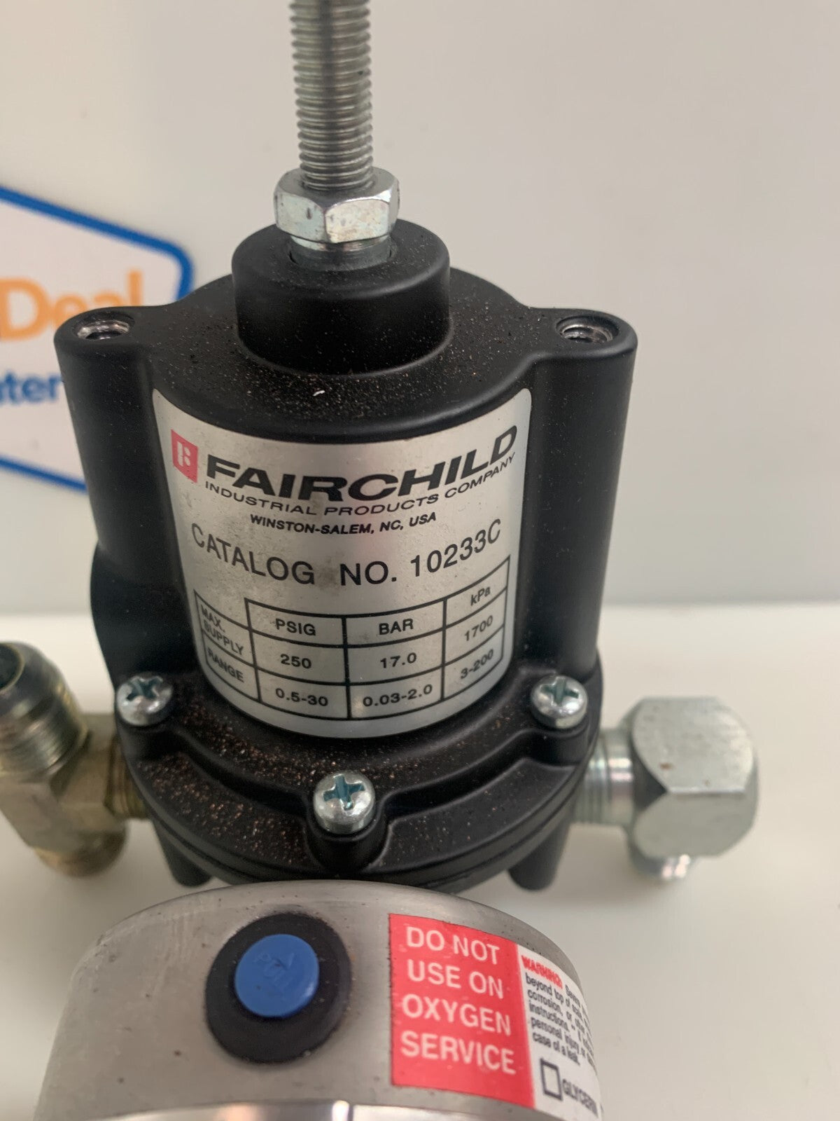 FAIRCHILD PRESSURE REGULATOR #10233C W/ ASH CROFT 30 PSI GAGE1