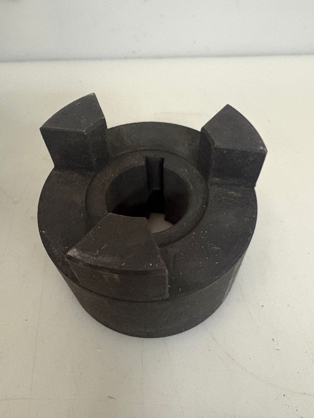 LOT OF 5 LOVEJOY JAW COUPLING SIZE L100 BORE1"1