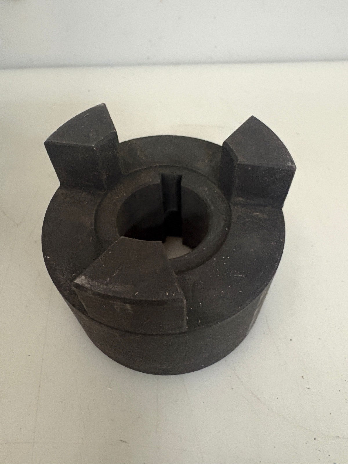 LOT OF 5 LOVEJOY JAW COUPLING SIZE L100 BORE1"1