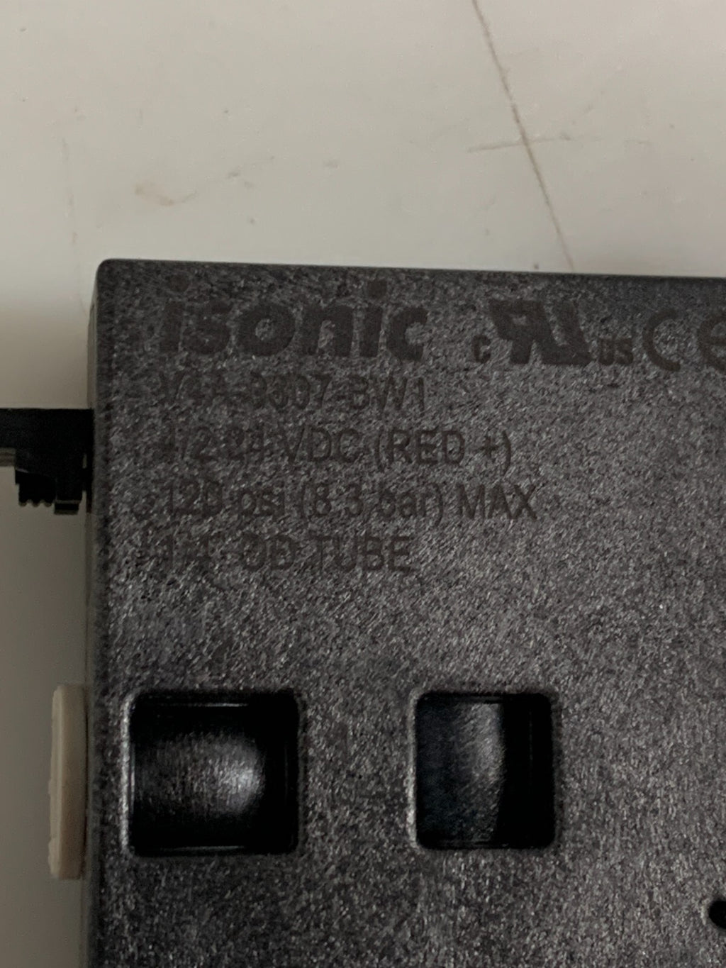 MEAD ISONIC RED + Y4A-0307-BW1 200623-51X W/CABLE CONNECTOR