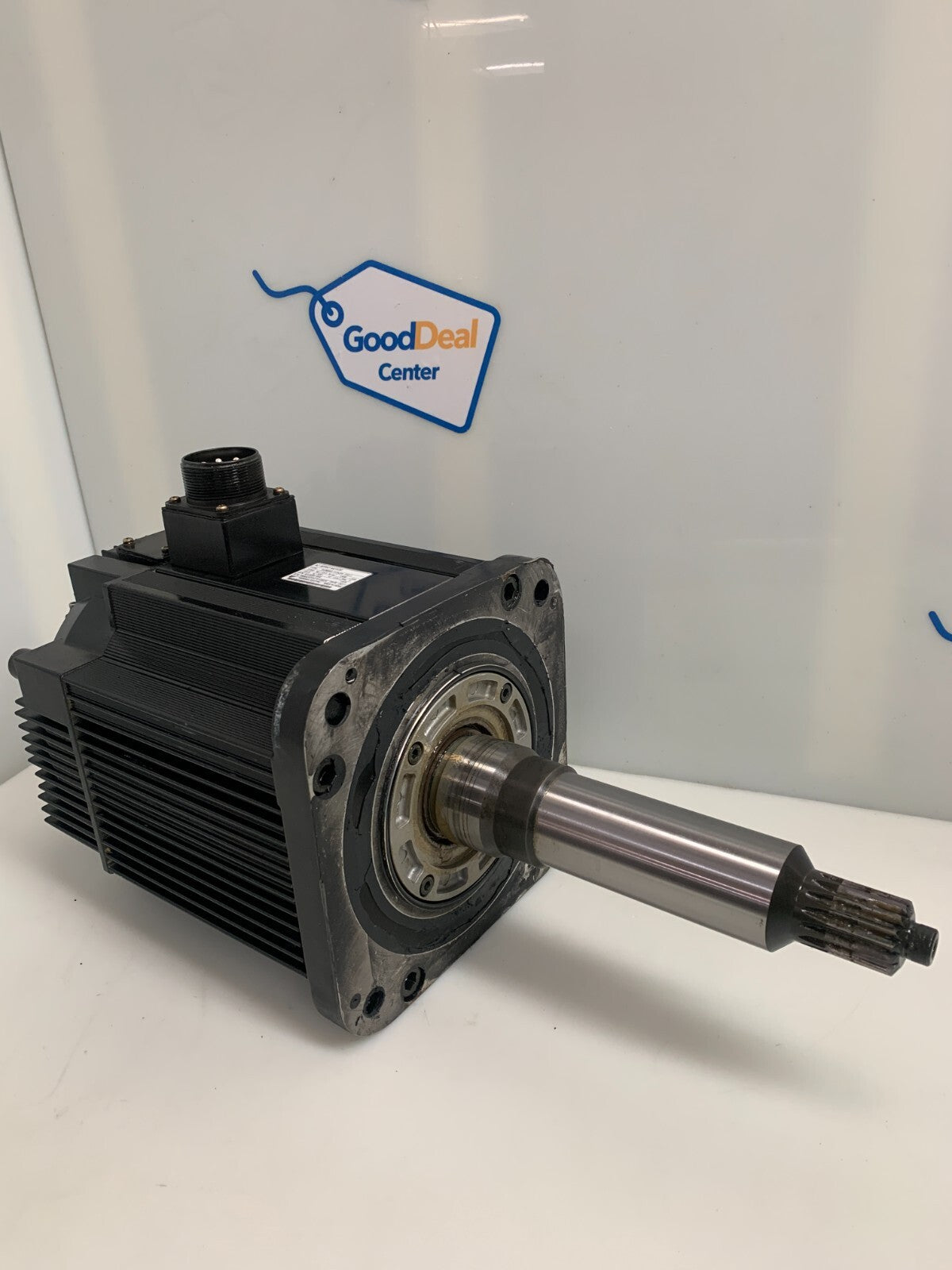 Yaskawa SGMRS-37A2A-YR11 Servo Motor w/ Encoder