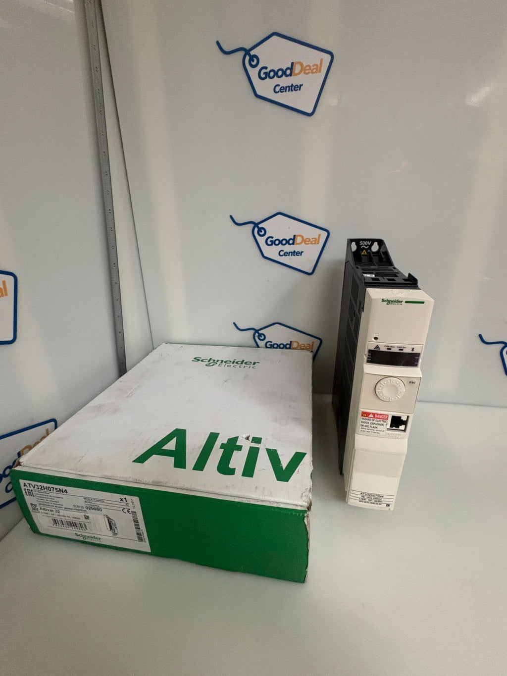 SCHNEIDER ALTIVAR 32 AC SPEED DRIVE ATV32H07SN40