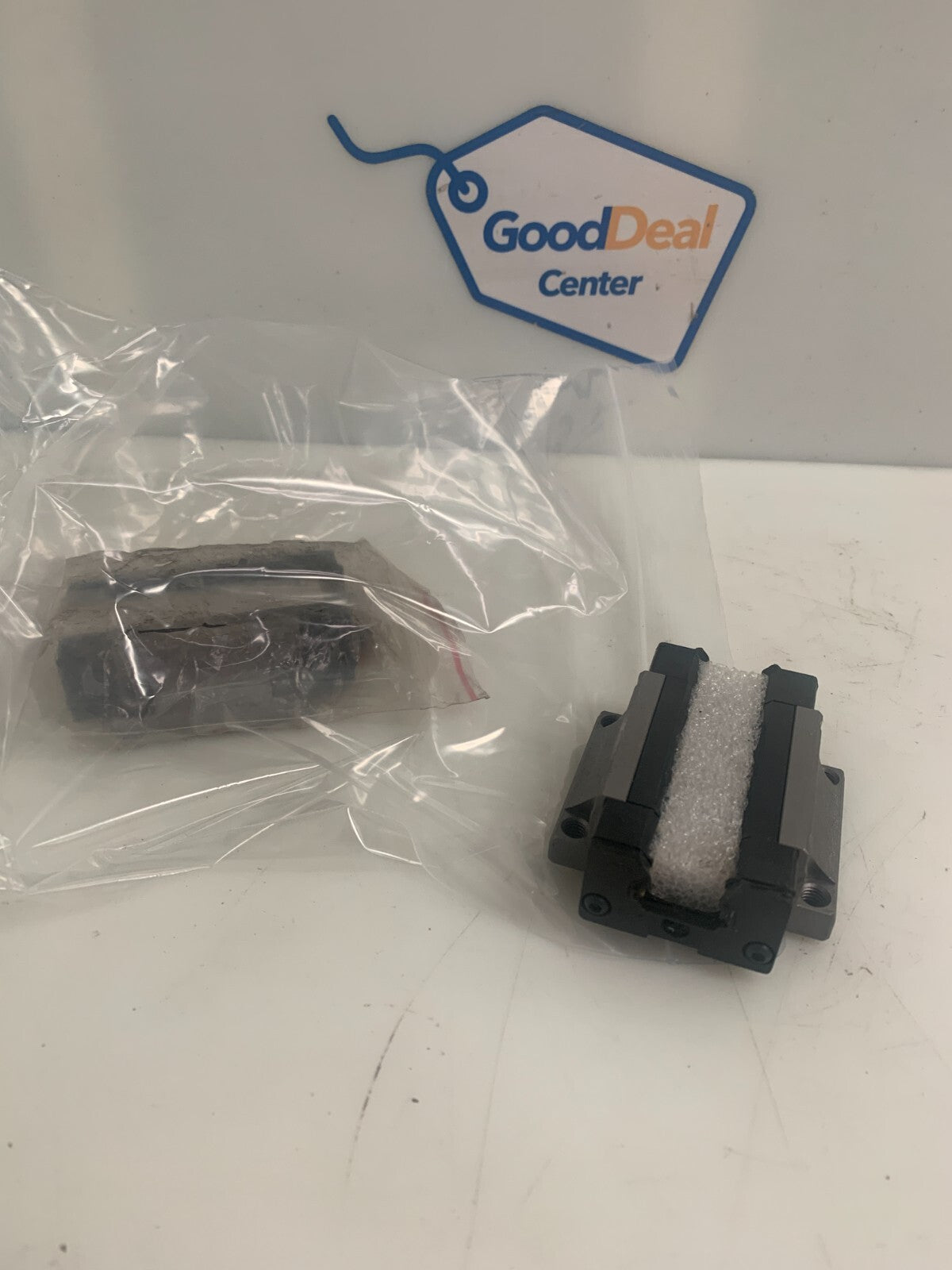 LOT OF 2  ABBA LINEAR BEARING BLOCK BRH20A BAA05020109