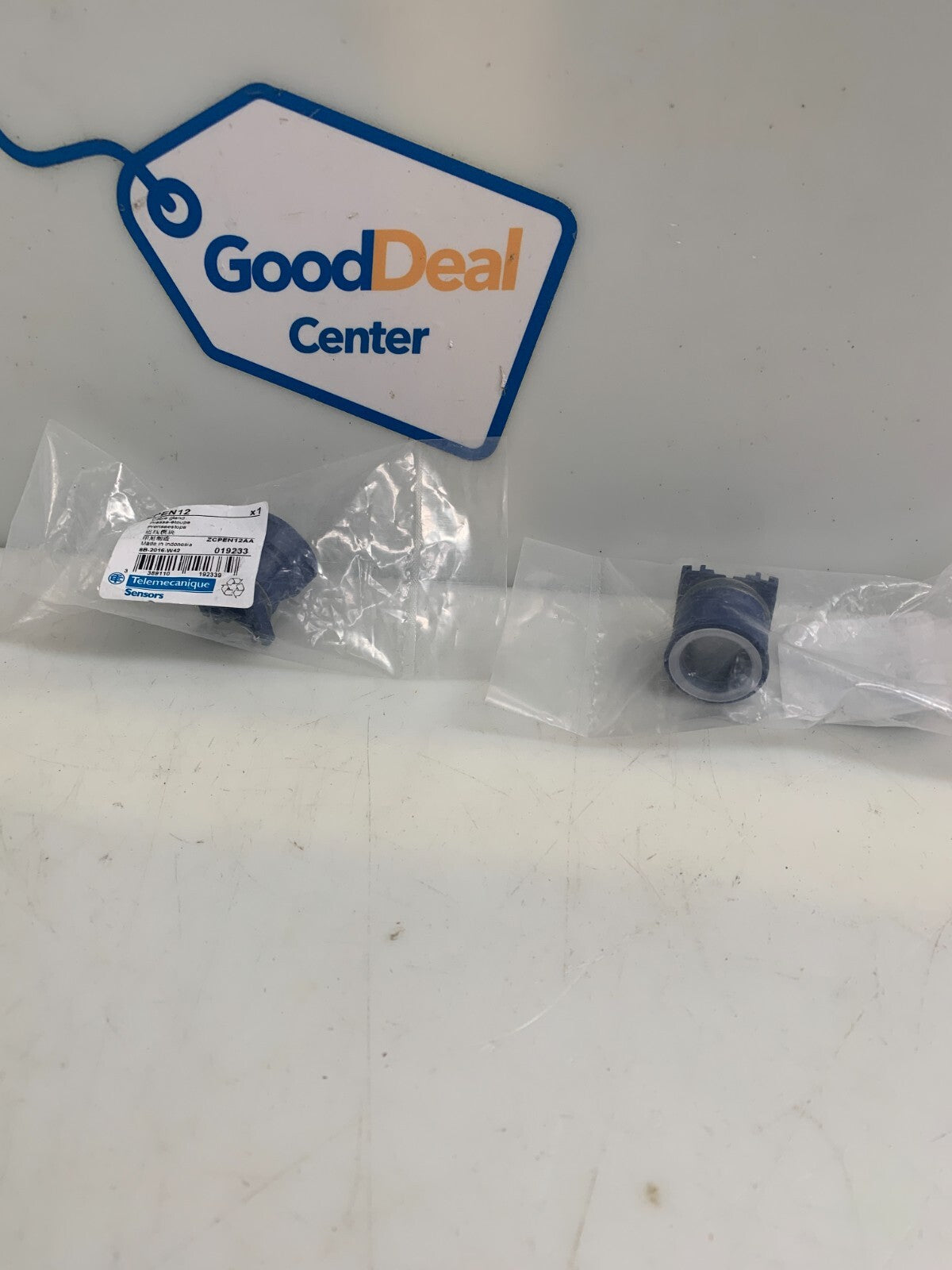 Lot of 2 Telemecanique ZCPEN12 Cable gland