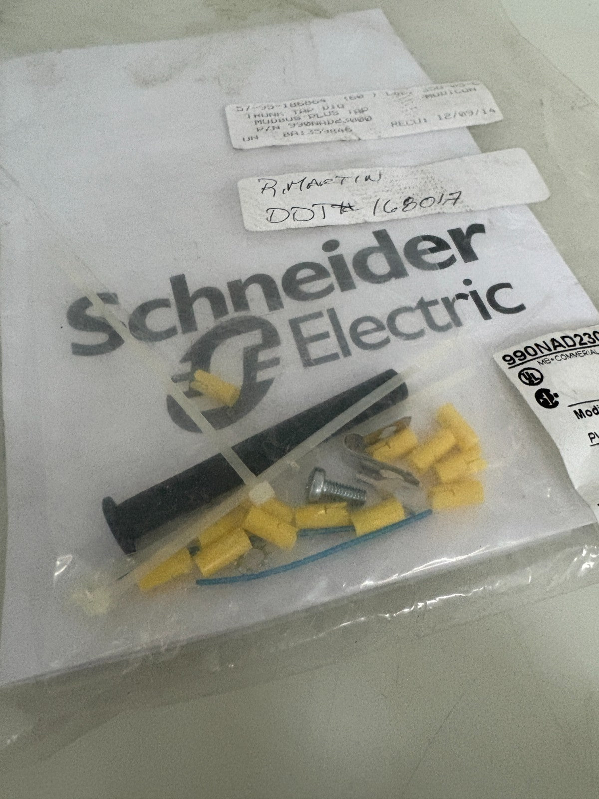 SCHNEIDER MUDBUS PLUS TAP MODICON 990NAD230003