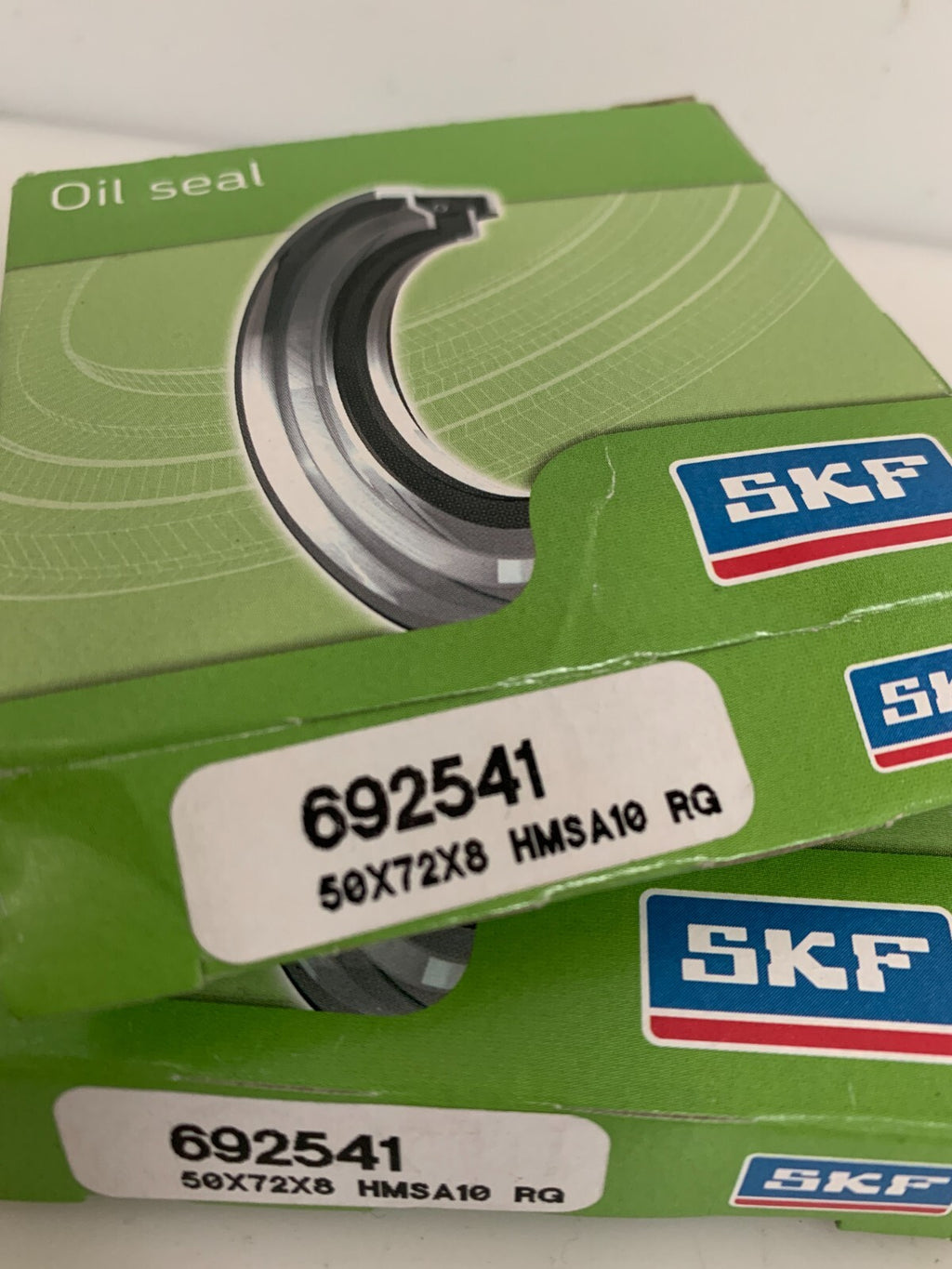 LOT OF 2 SKF NITRILE OIL SEAL 6925411