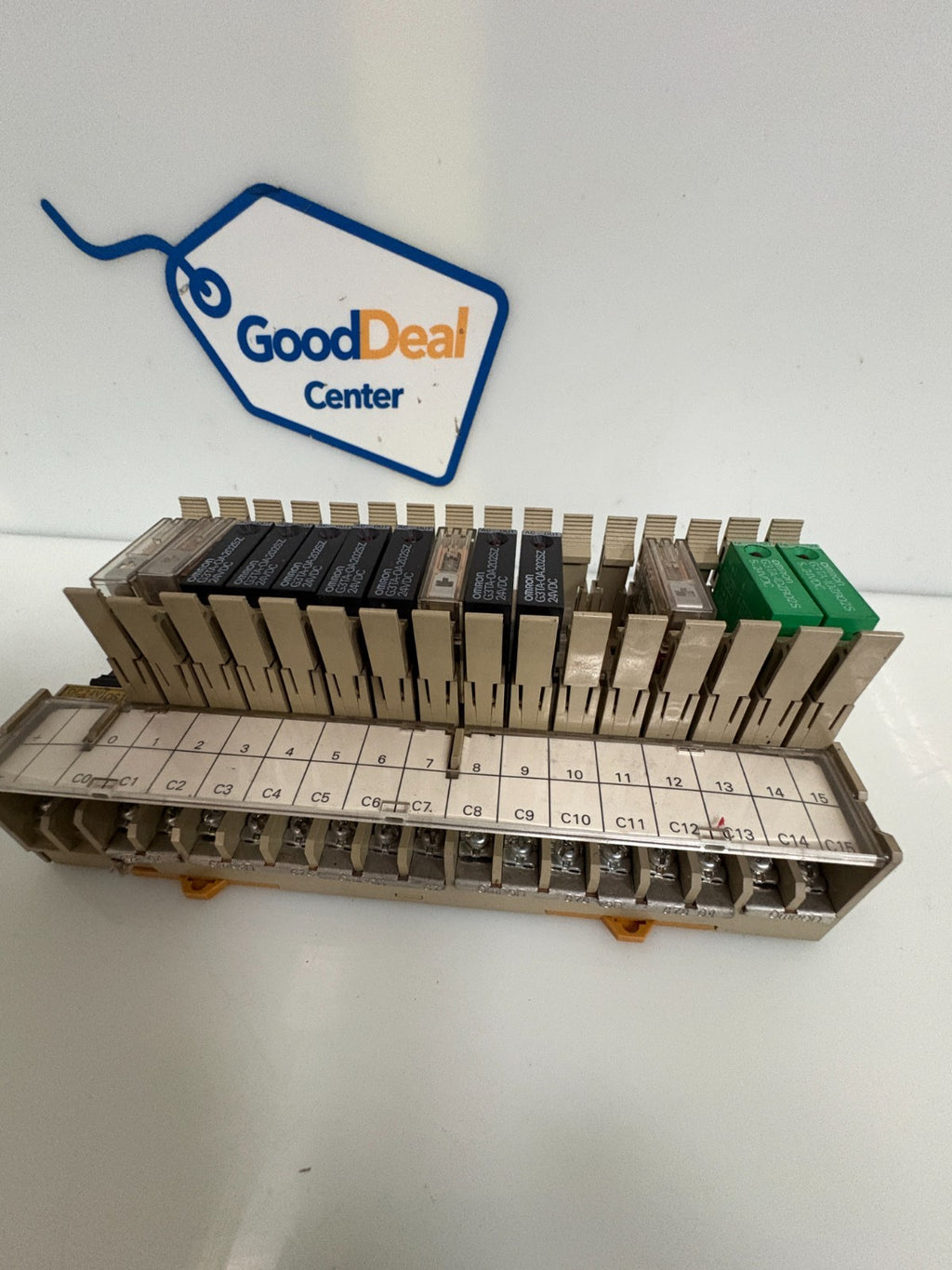 OMRON 16 RELAY CHANNEL TERMINAL BLOCK W/13 RELAY G7TC-0C16