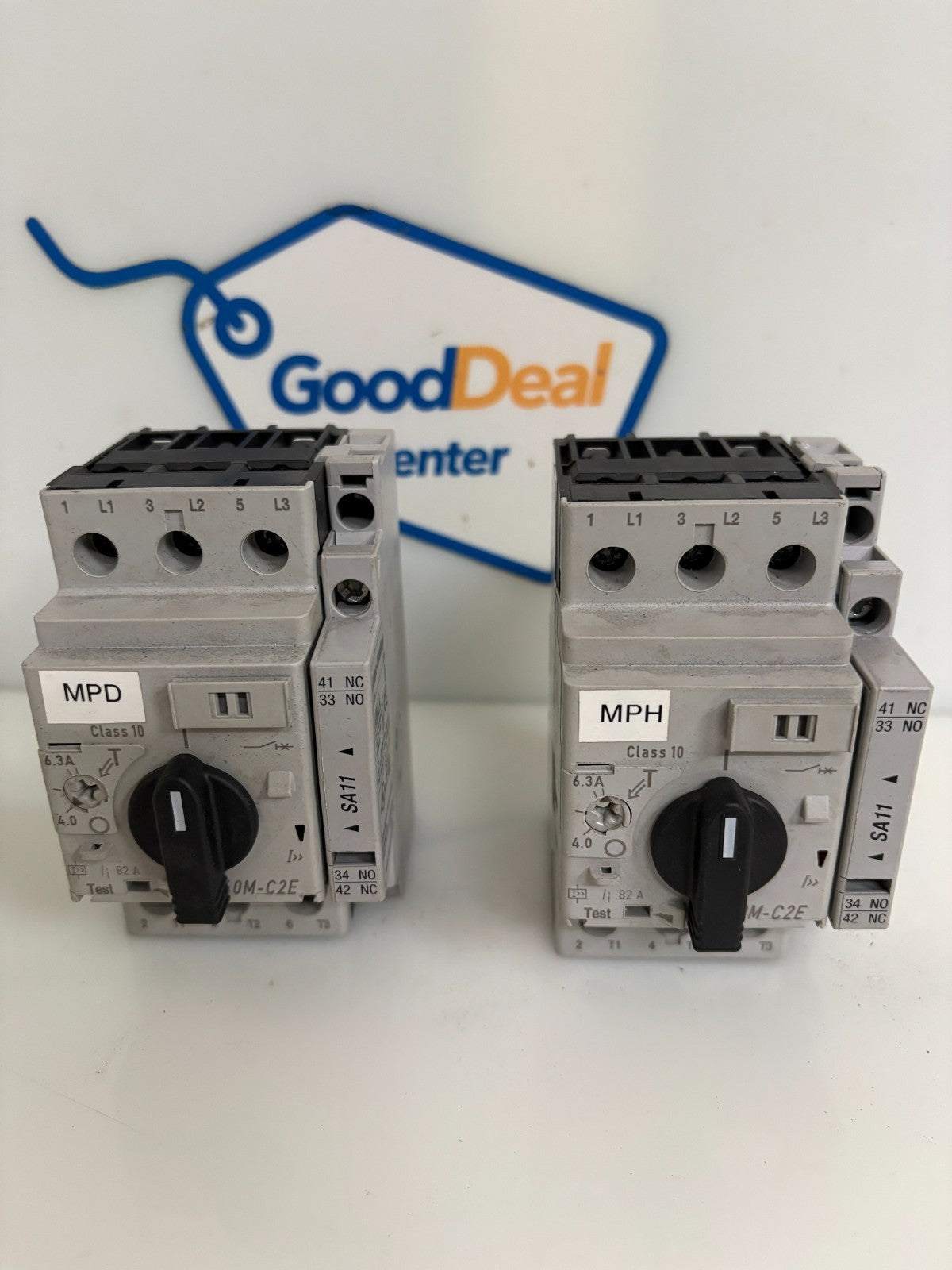 LOT OF 2  ALLEN BRADLEY MOTOR PROTECTION CIRCUIT BREAKER 140M-C2E-B63 C W/140-C-
