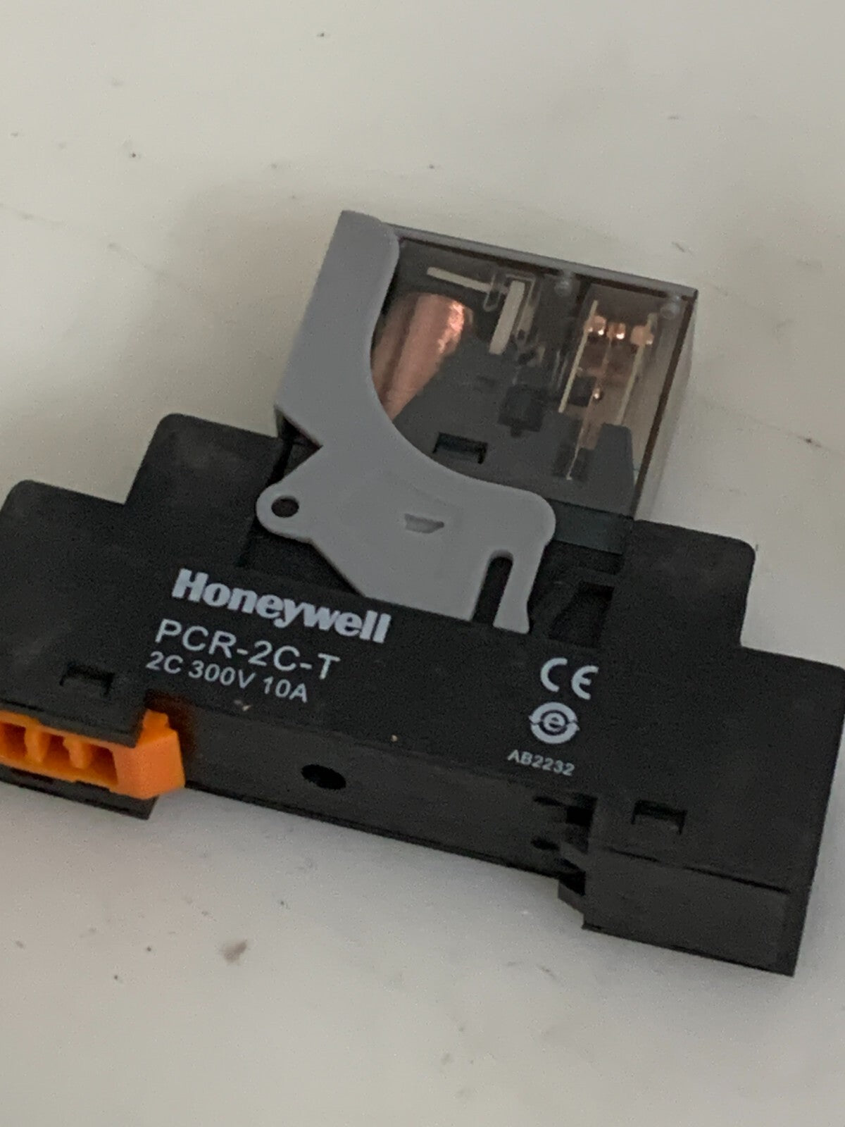 LOT OF 8  HONEYWELL ELECTROMAGNETIC W/BASE CR-ZC-DC24(X)