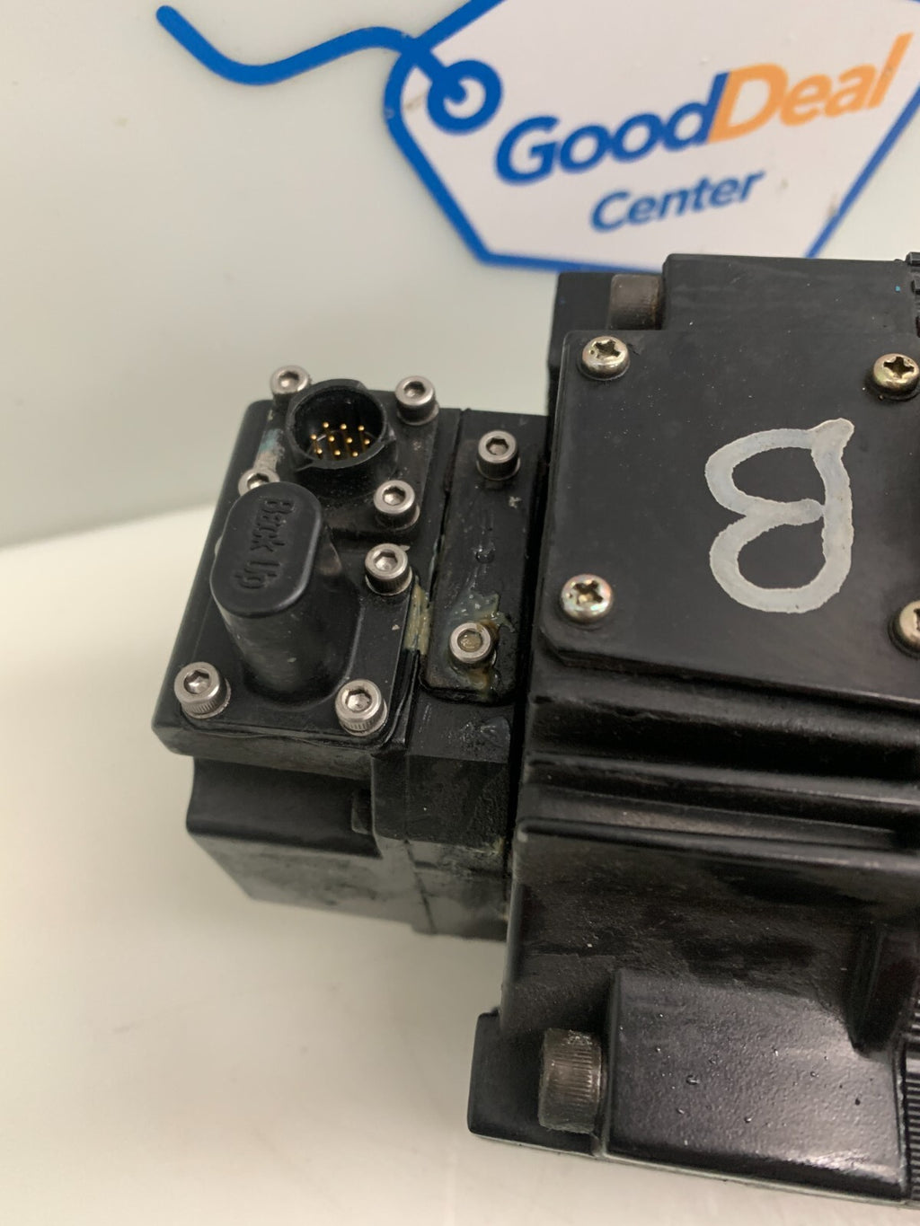Yaskawa Electric SGMRS-13A2A-YR11 AC Servo Motor w/Encoder