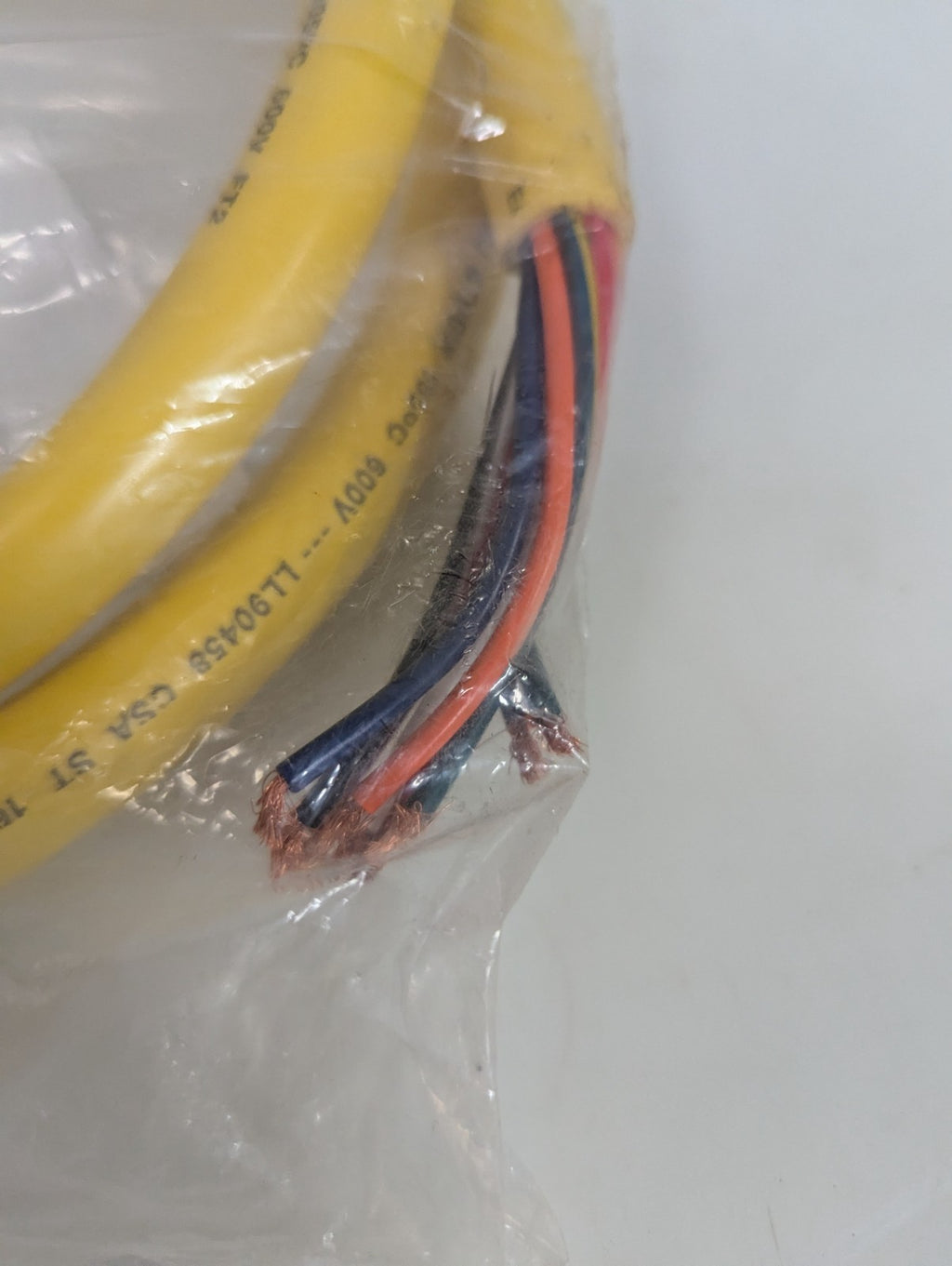 LOT OF 2 BRAD CONNECTIVITY WOODHEAD CABLE 103000A01F060