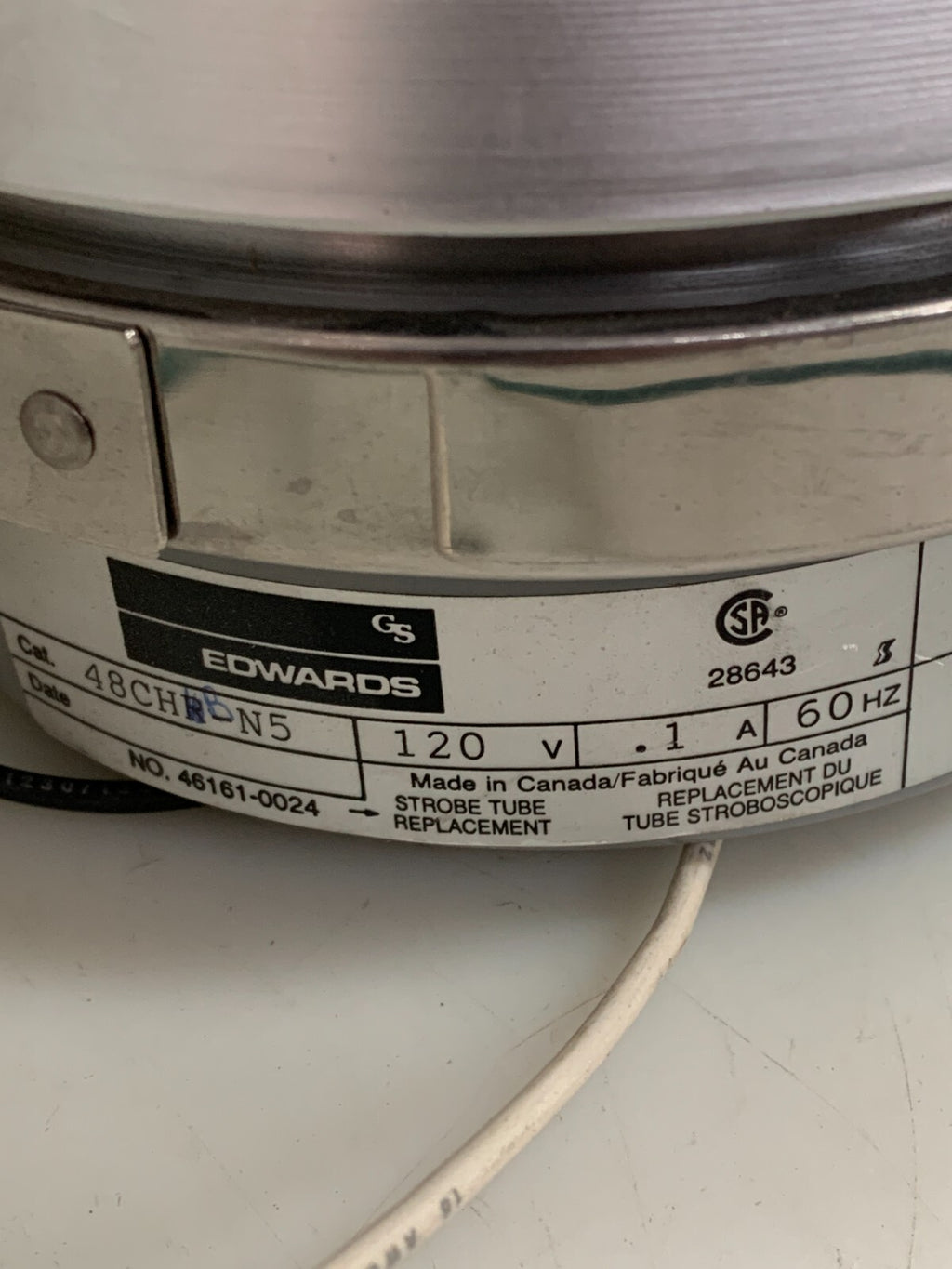 EDWARDS BLEU STROBE LIGHT 48CH BN52