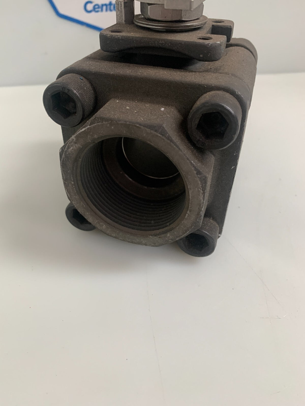 VCI IN LINE BALL VALVE 1 1/2 " 201F 2000WOG2