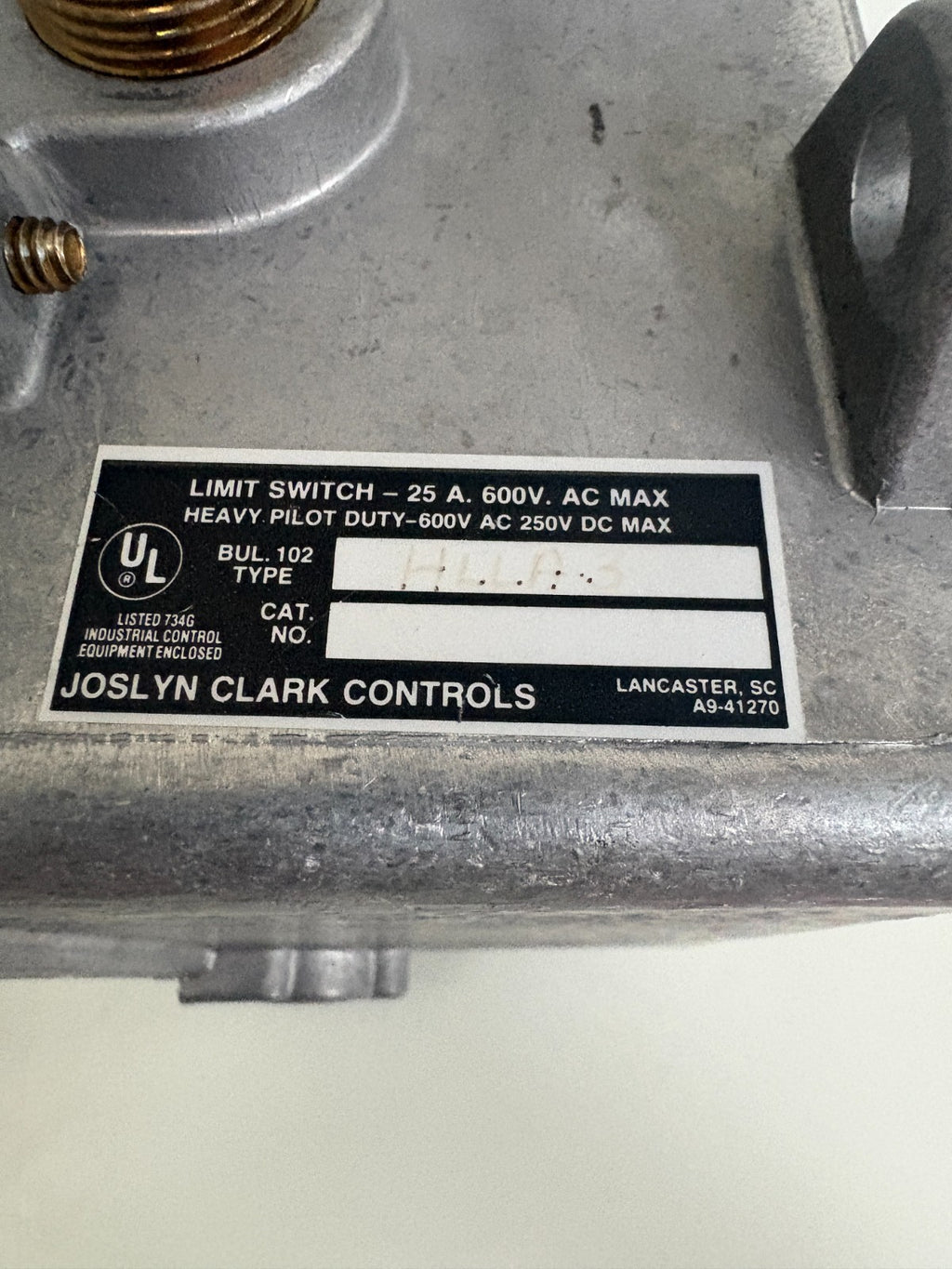 JOSLYN CLARK CONTROLS LIMIT SWITCH HLLA 3 3