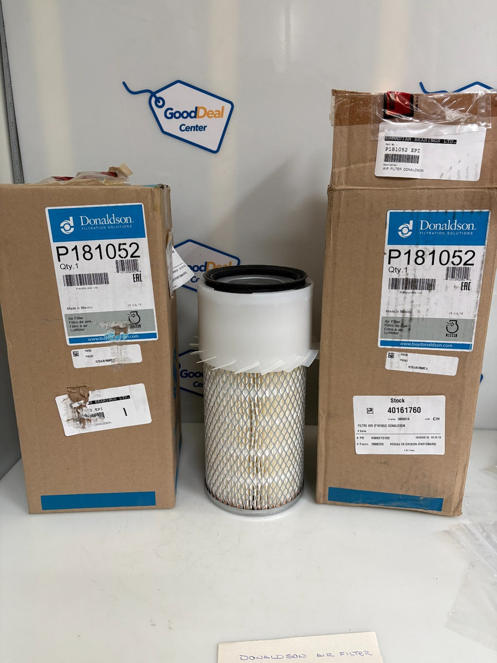 LOT OF 2 DONALDSON AIR FILTER P181052
