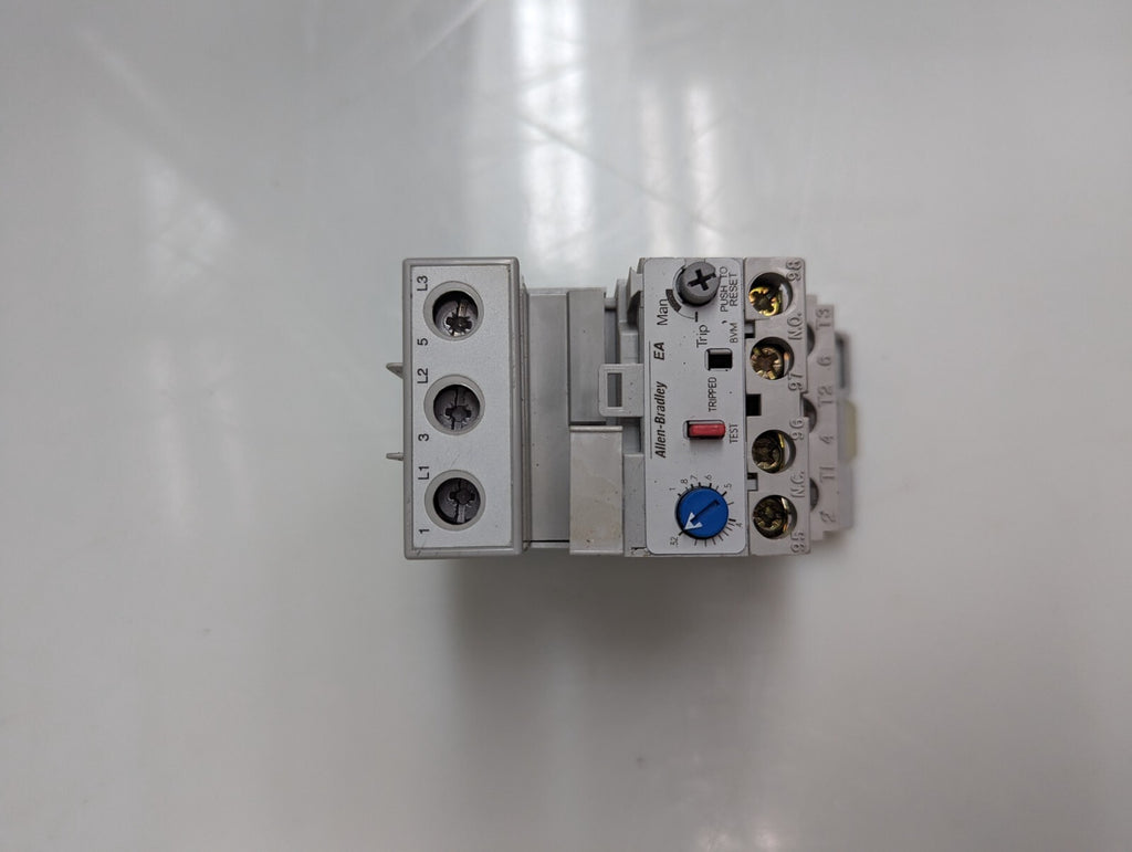 Allen-Bradley 0.32-1.0A Thermal Overload Relay Cat. 193-EA1CB Ser B lot of 23