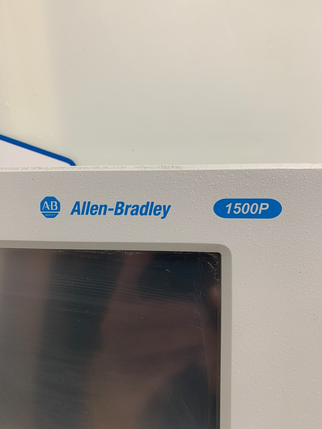ALLEN BRADLEY   1500P  Intergrated Display Computer  6181P-15TSXP   Serie E