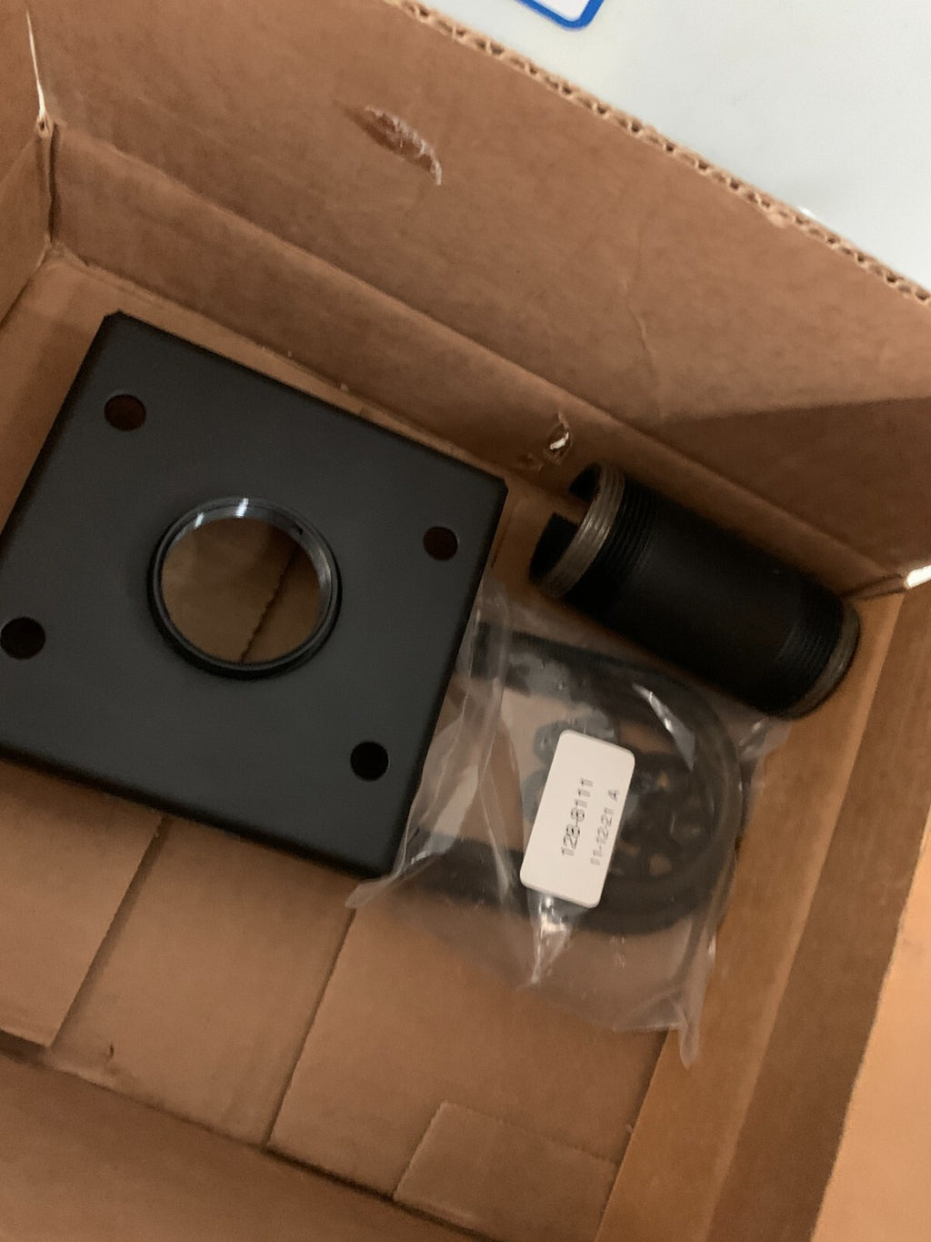 LOT OF 2 PEERLESS ACC600 TV OR PROJECTOR CEILING MOUNT