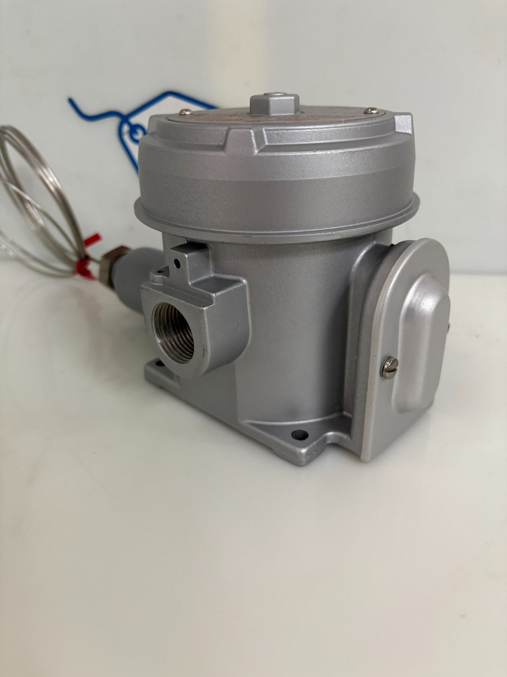 UNITED ELECTRIC CONTROLS TEMPERATURE SWITCH E122-2BSB