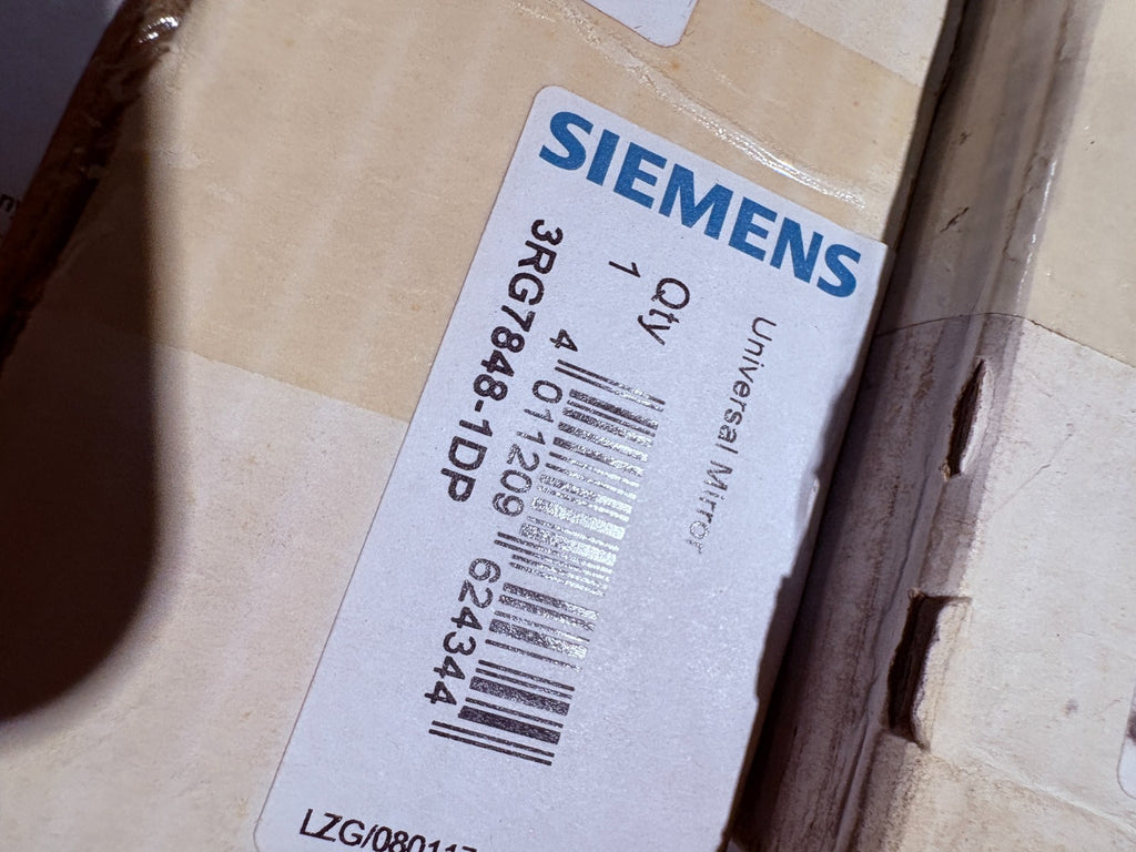 LEUZE SIEMENS MIRROR 529607 UM60-750 SIEMENS 3RG7845-1DP