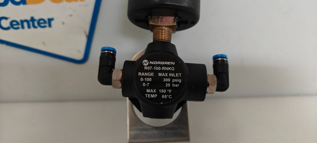 NORGREN PRESSURE REGULATOR R07-100-RNKG W/FITTING - GAGE-BRACKET1