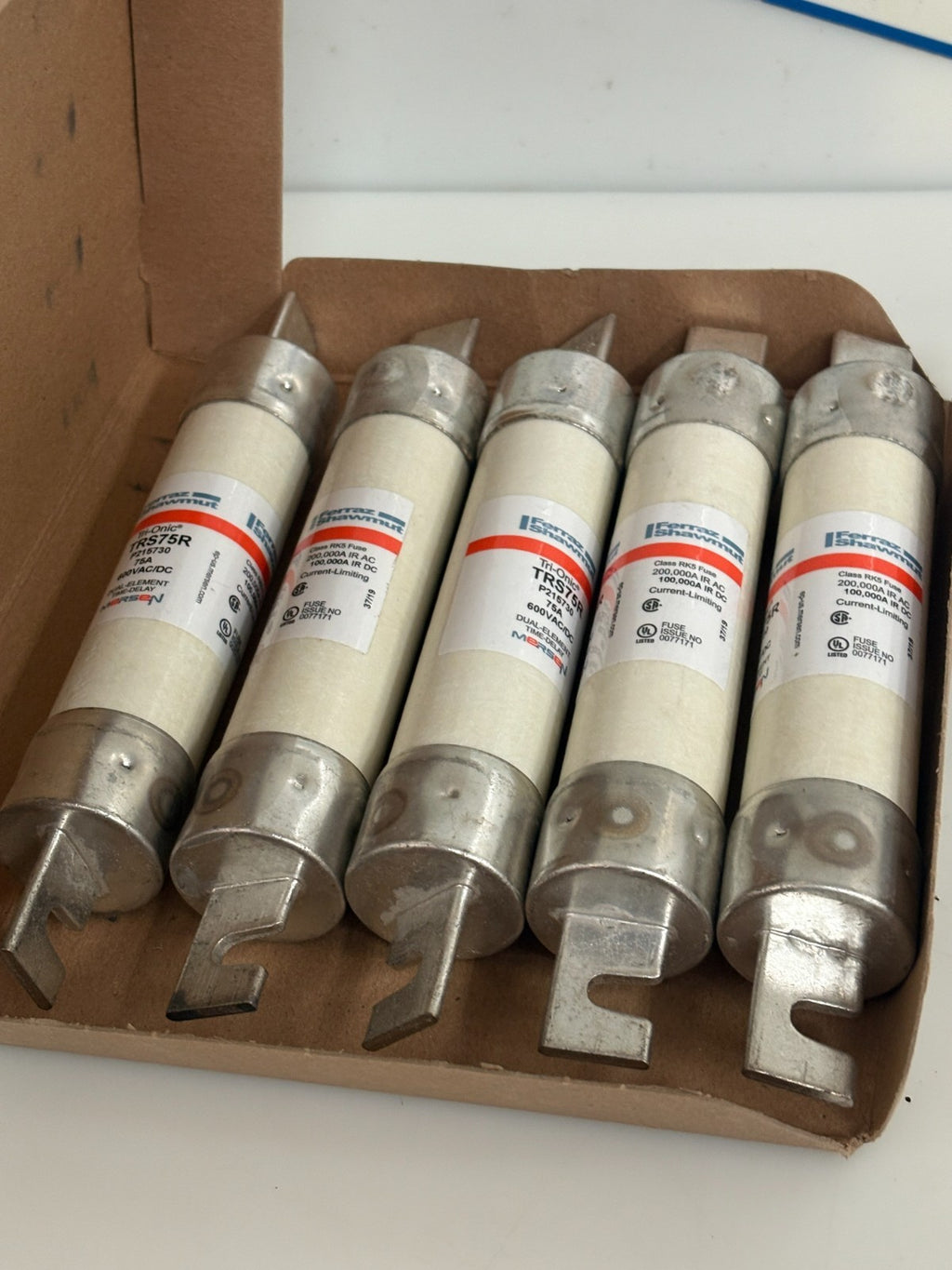 LOT OF 5 FERRAZ SHAWMUT TRIONIC 600V 75A TRS75R3