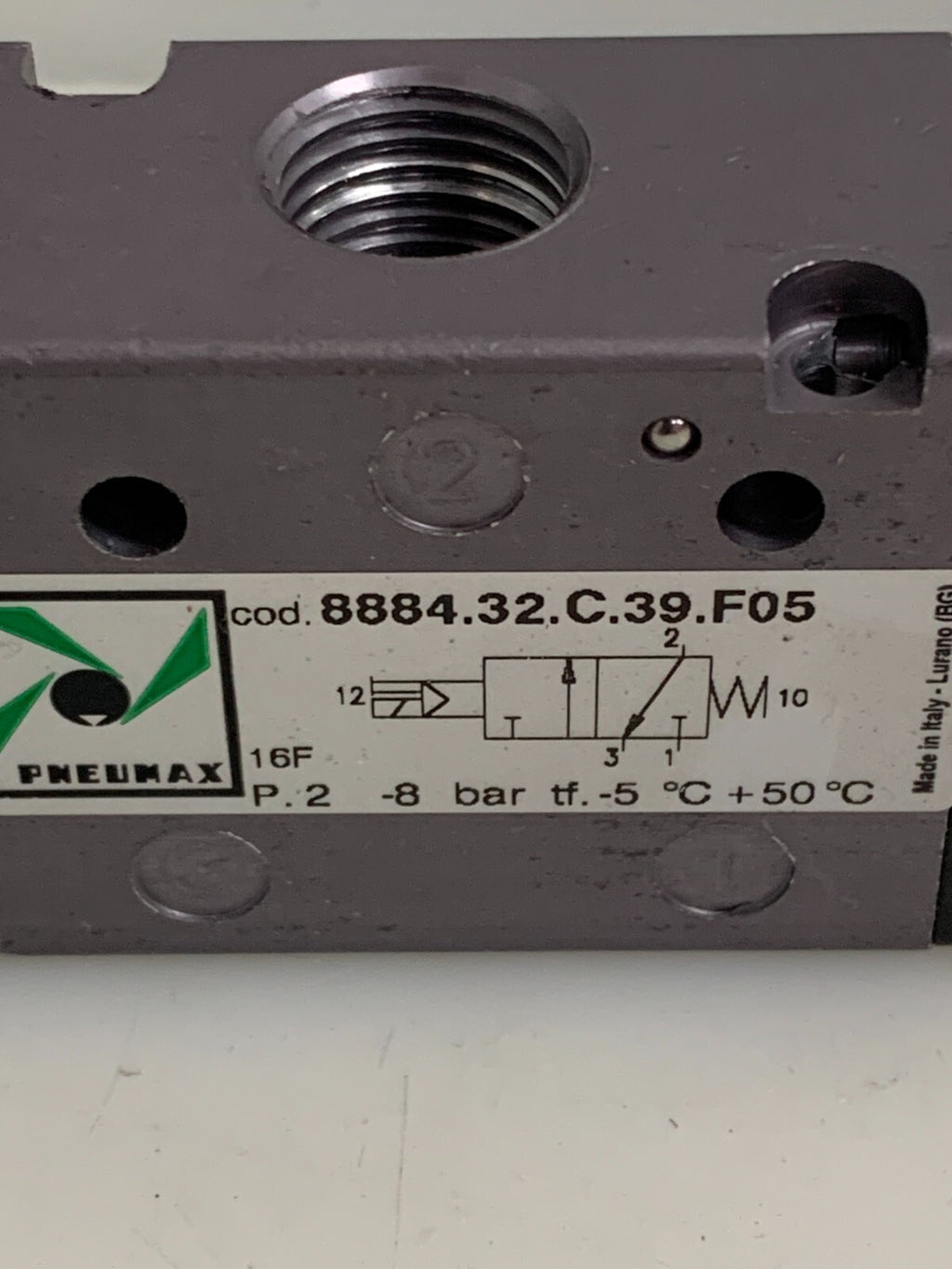 PNEUMAX SOLENOID VALVE 24 VDC 8884.32.C.39.F052