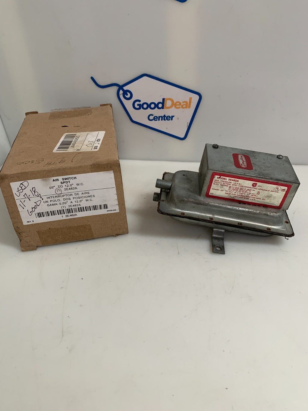 DAYTON PRESSURE SWITCH 2E462 A NEW IN BOX OLD STOCK