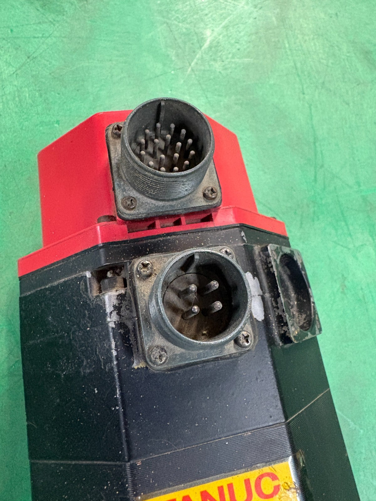 GE FANUC MODEL 5 AC SERVO MOTOR A06B-0512-B701 #00082