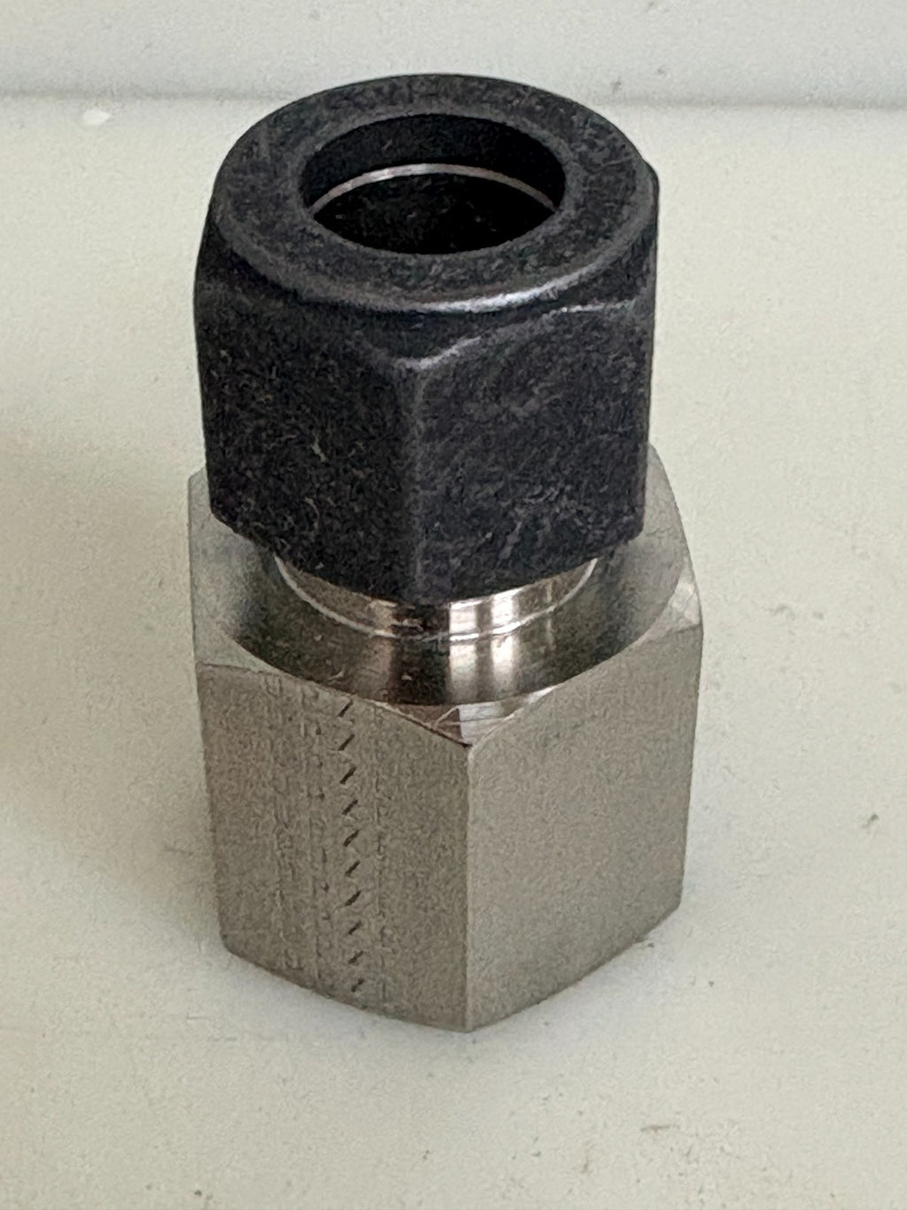 LOT OF 4 PARKER STAINLESS STEEL COMPRESSION FITTING 1/2"  #8-8GBZ-SS1