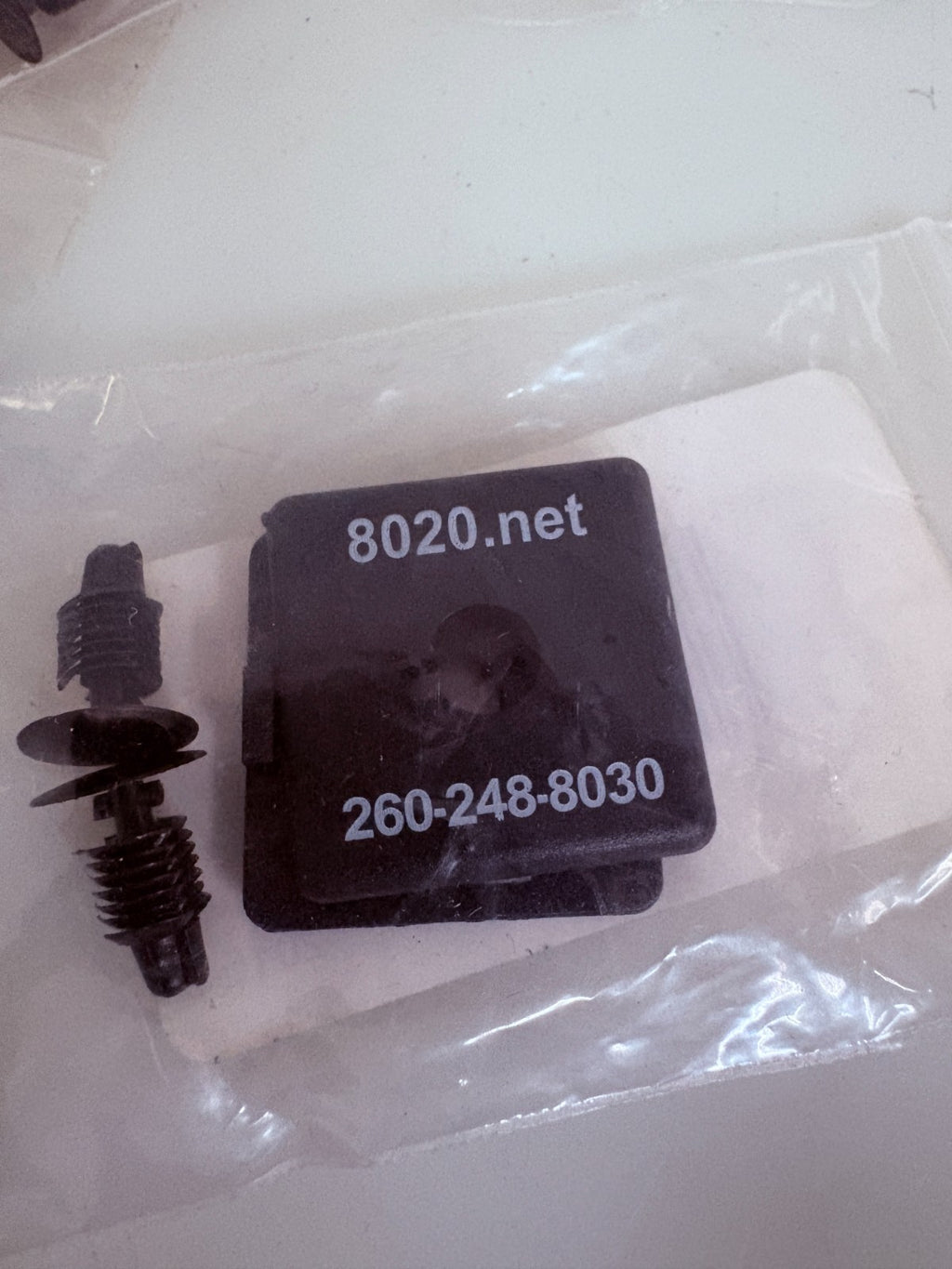 LOT OF 10 80/20 END CAP 2RCR71