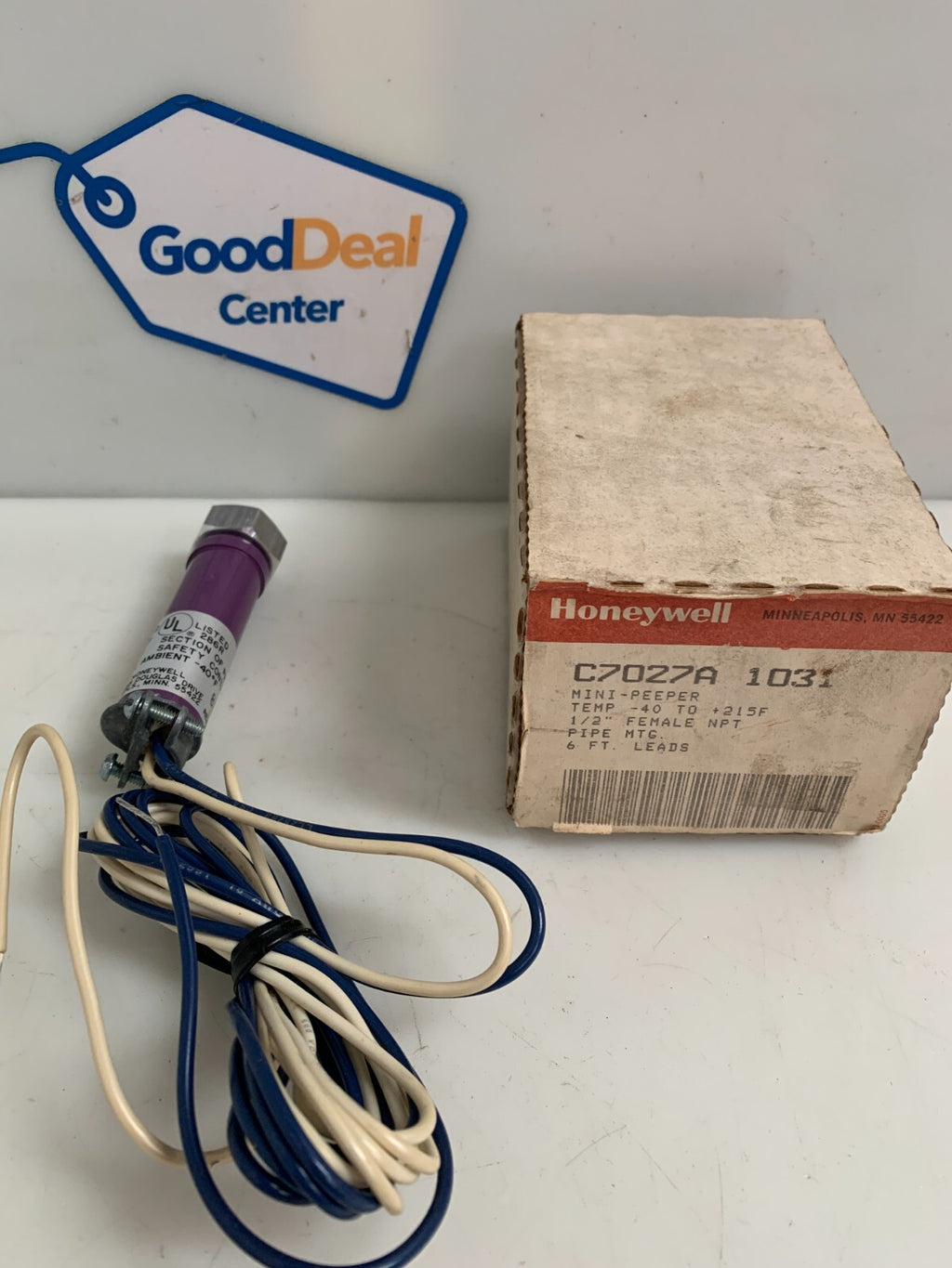 HONEYWELL MINI PEEPER ULTRAVIOLET FLAME DETECTOR C7027A 10310