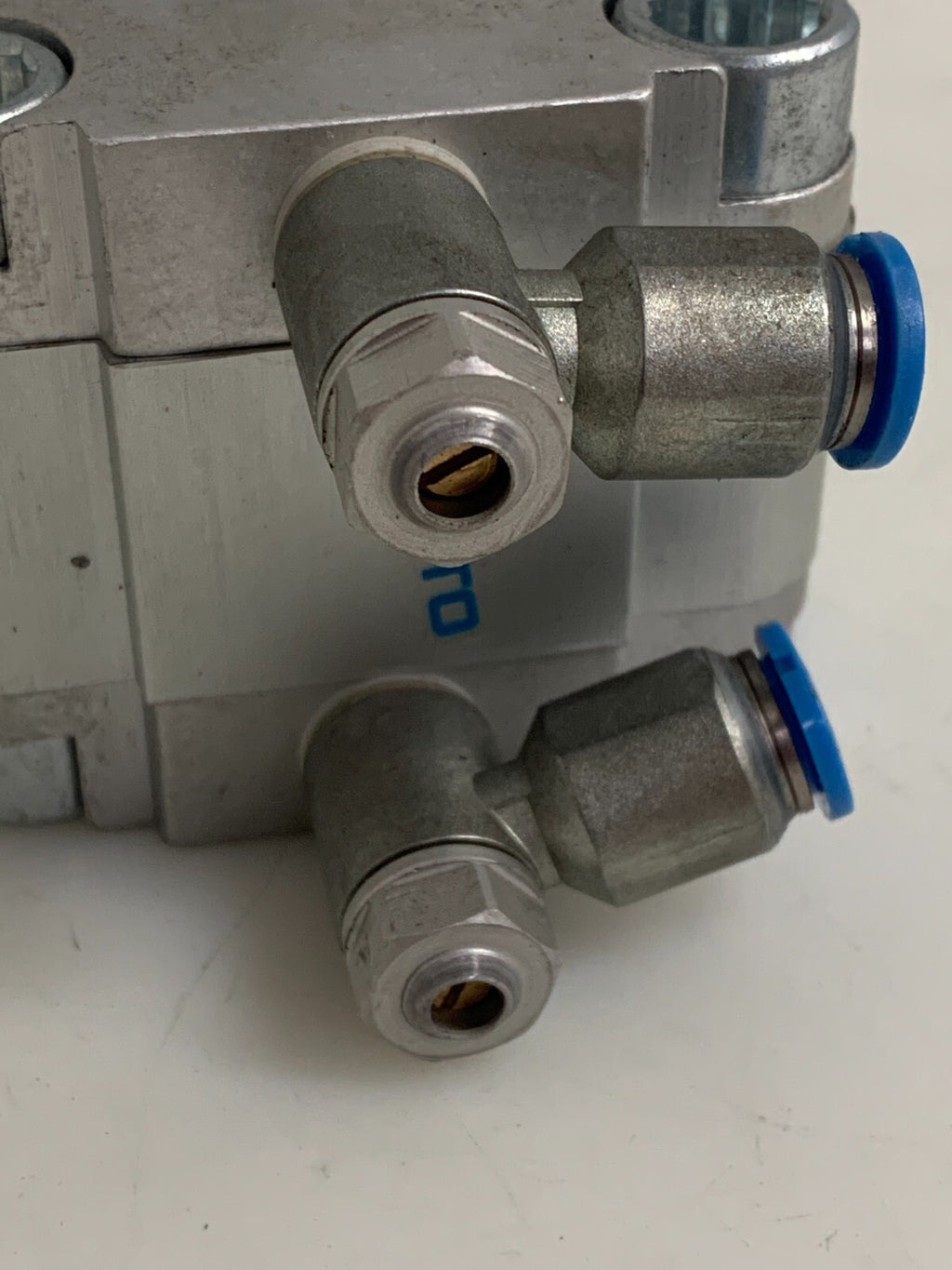 FESTO PNEUMATIC CYLINDER 156550 ADVU-50-P-A4