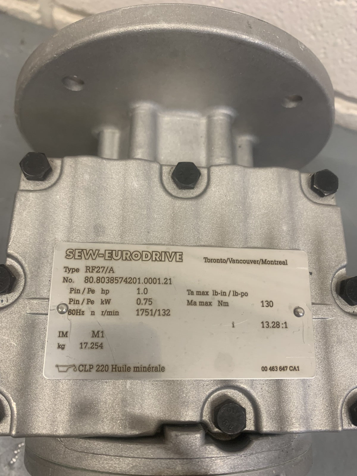 SEW EURODRIVE INVERTER DUTY MOTOR RF27 DRN80M4/TF/RI w/ RF27/A GEAR BOX2