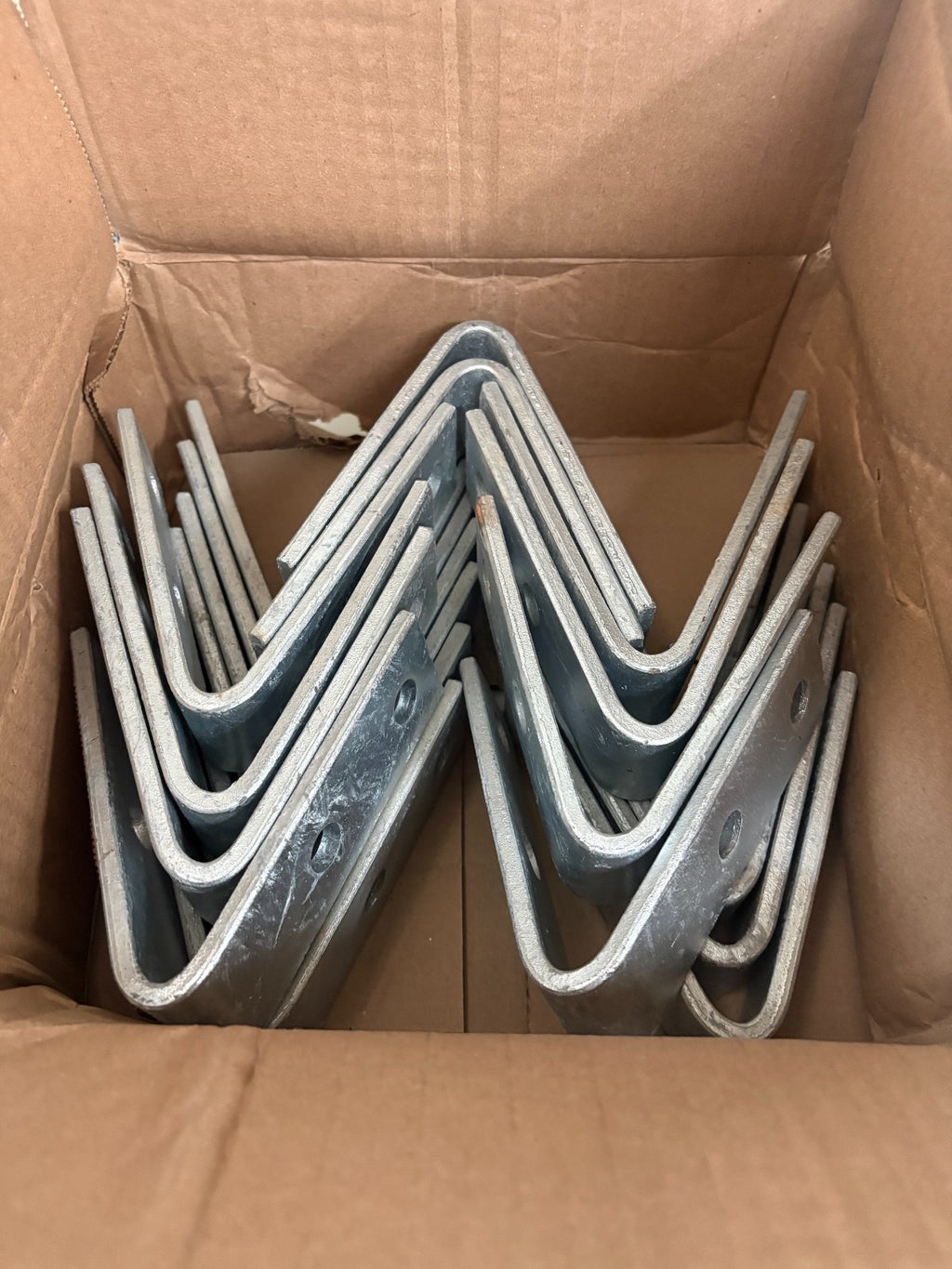 ABB THOMAS & BETTS SUPERSTRUT ANGULAR FITTING AB226HDGC 25 PER BOX3