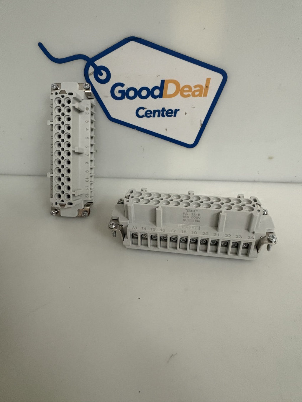 LOT OF 2 T&B H DUTY CONNECTOR #FS 124B 16A 600V