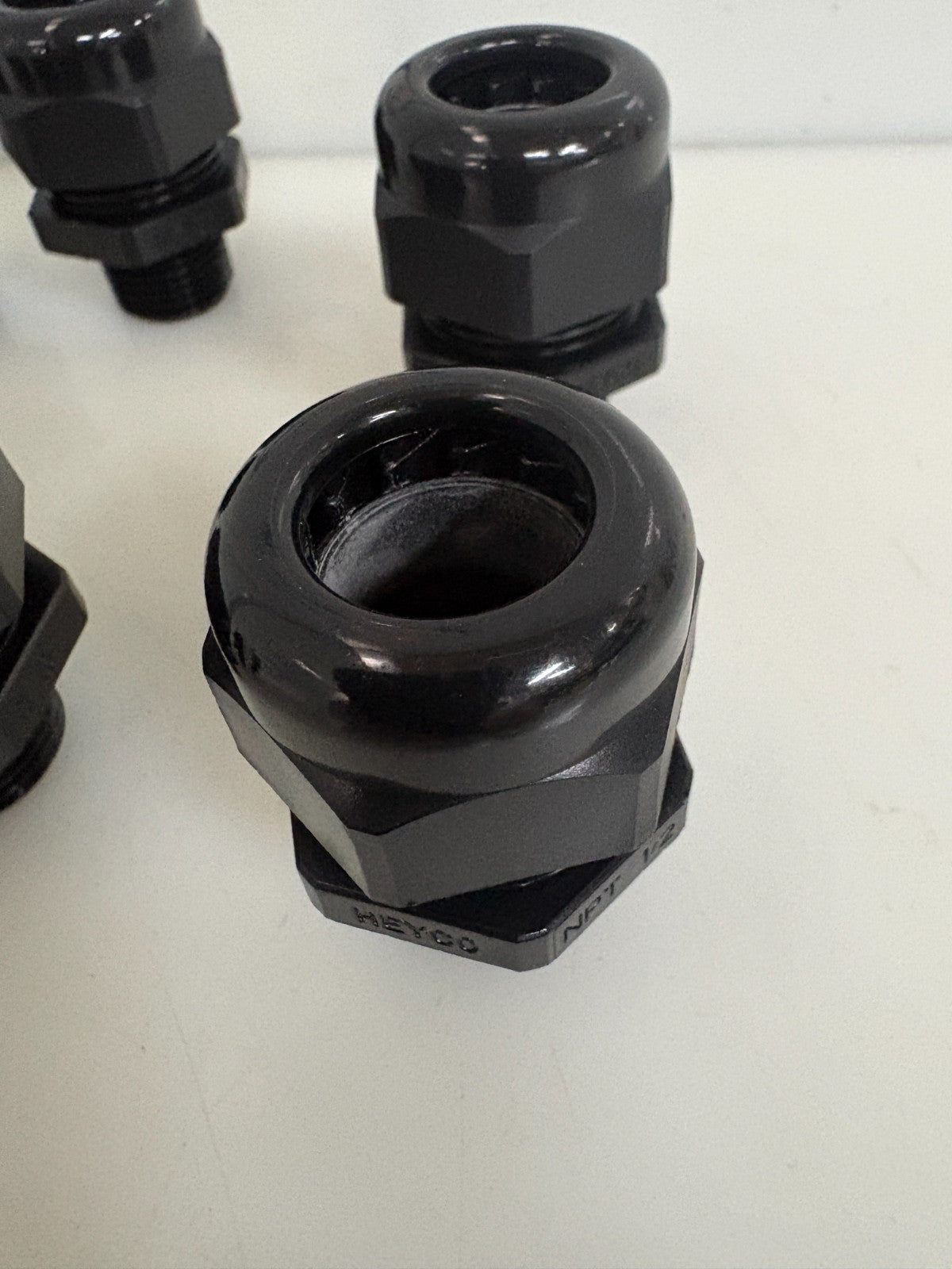 LOT OF 8 HEYCO BLACK PVC 1/2 NPT LIQUID TIGHT