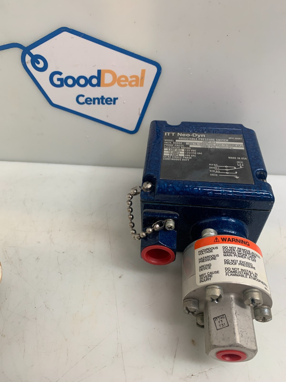 ITT NEO-DYN 200P18C3 ADJUSTABLE PRESSURE SWITCH 1000-10000PSIG 0.5A 125VDC