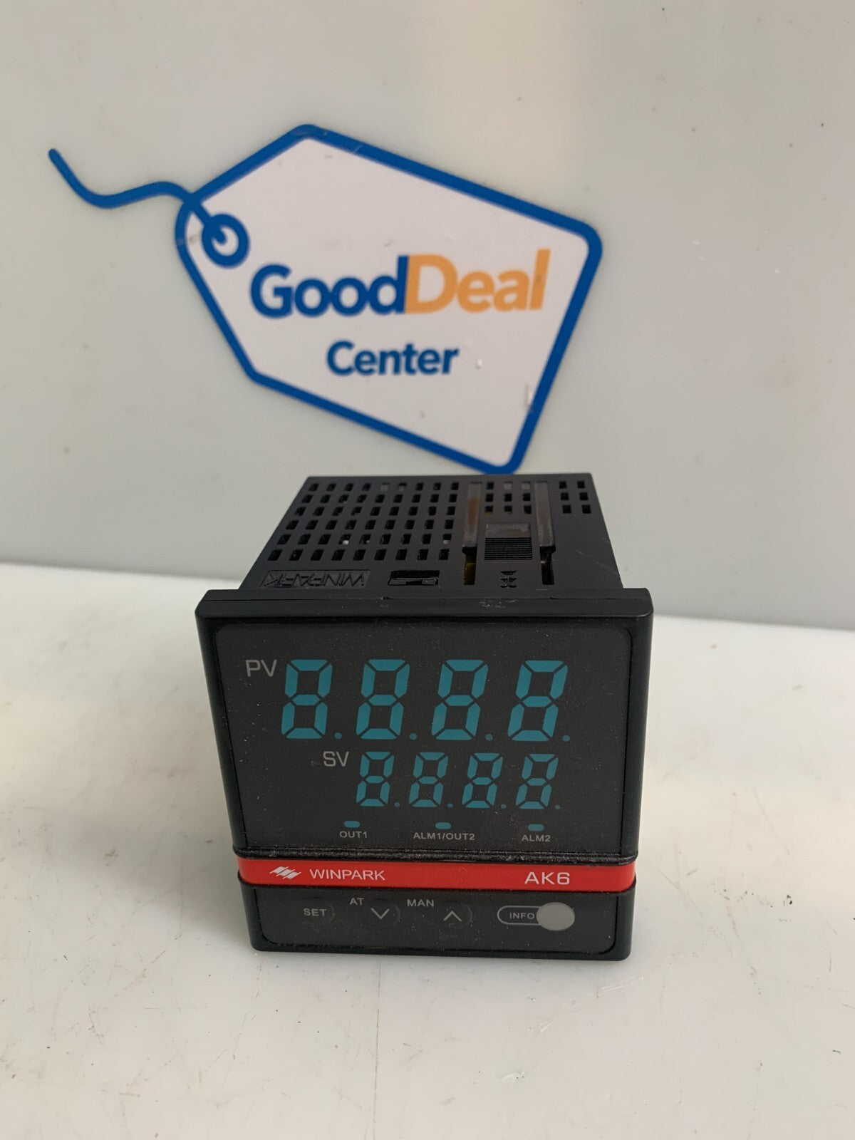 WINPARK   AK6  Digital Temperature Controller AK6-DPL110-C007R-X0