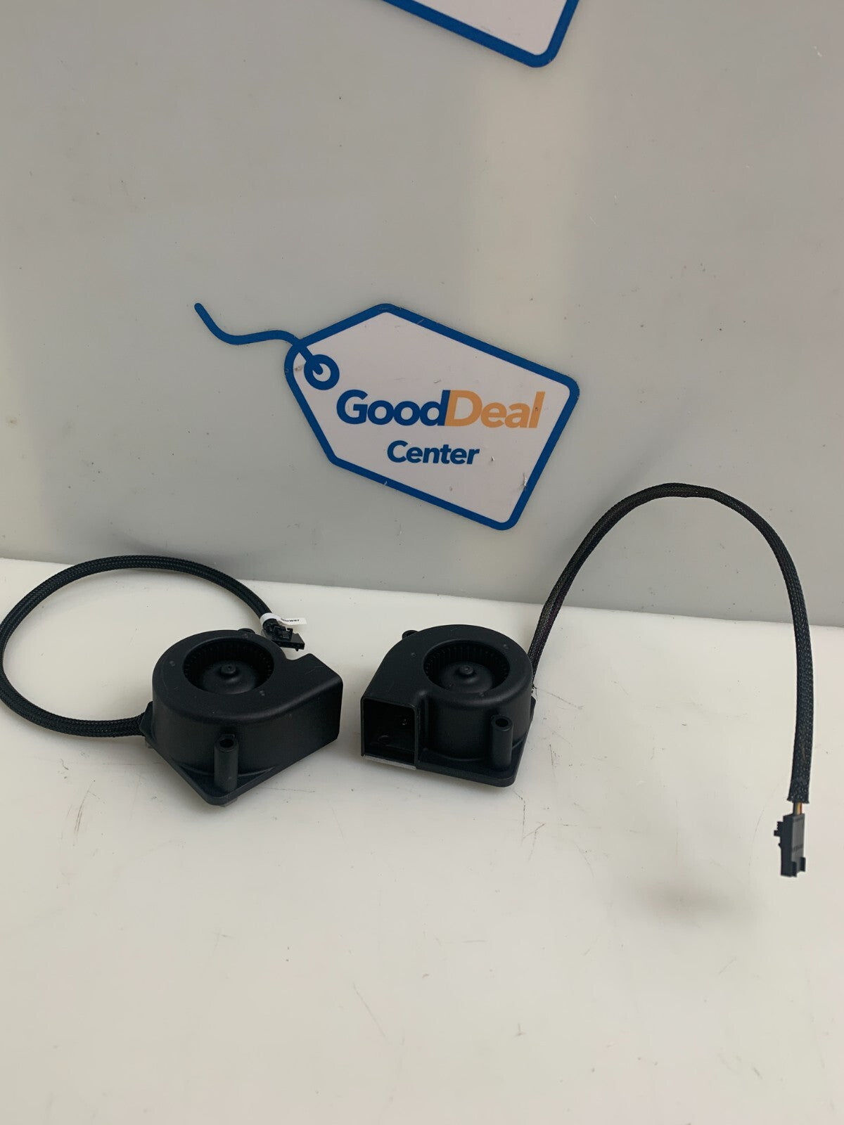 PELONIS  Micro Fan Blower   K5331Y24BALB3a-37  (Lot of 2)