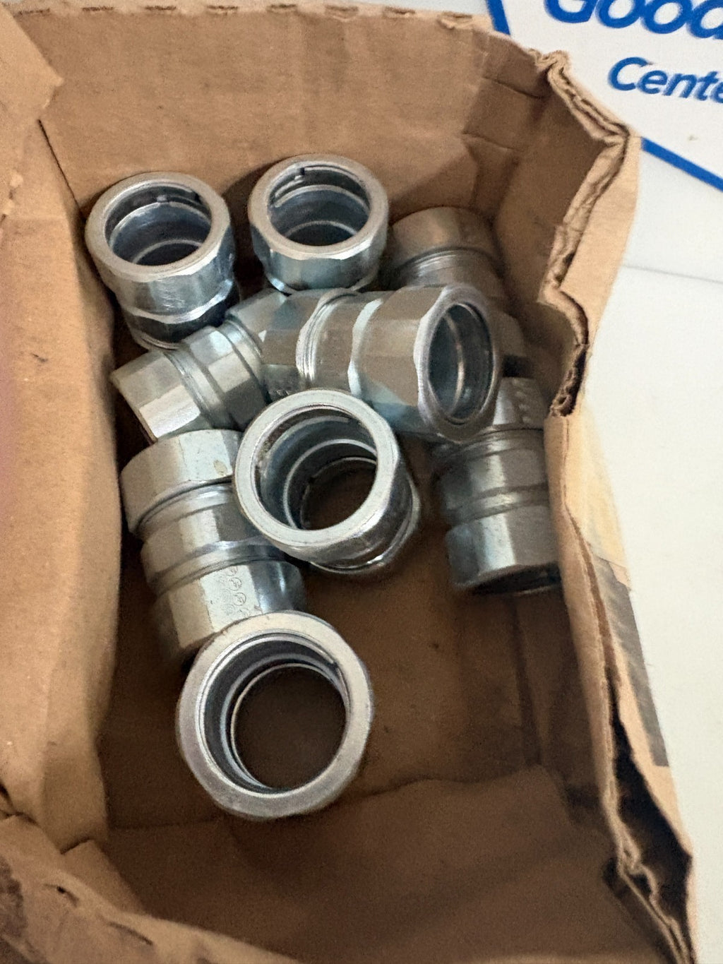 LOT OF 9 HUBBELL 3/4" COMPRESSION COUPLING #1823