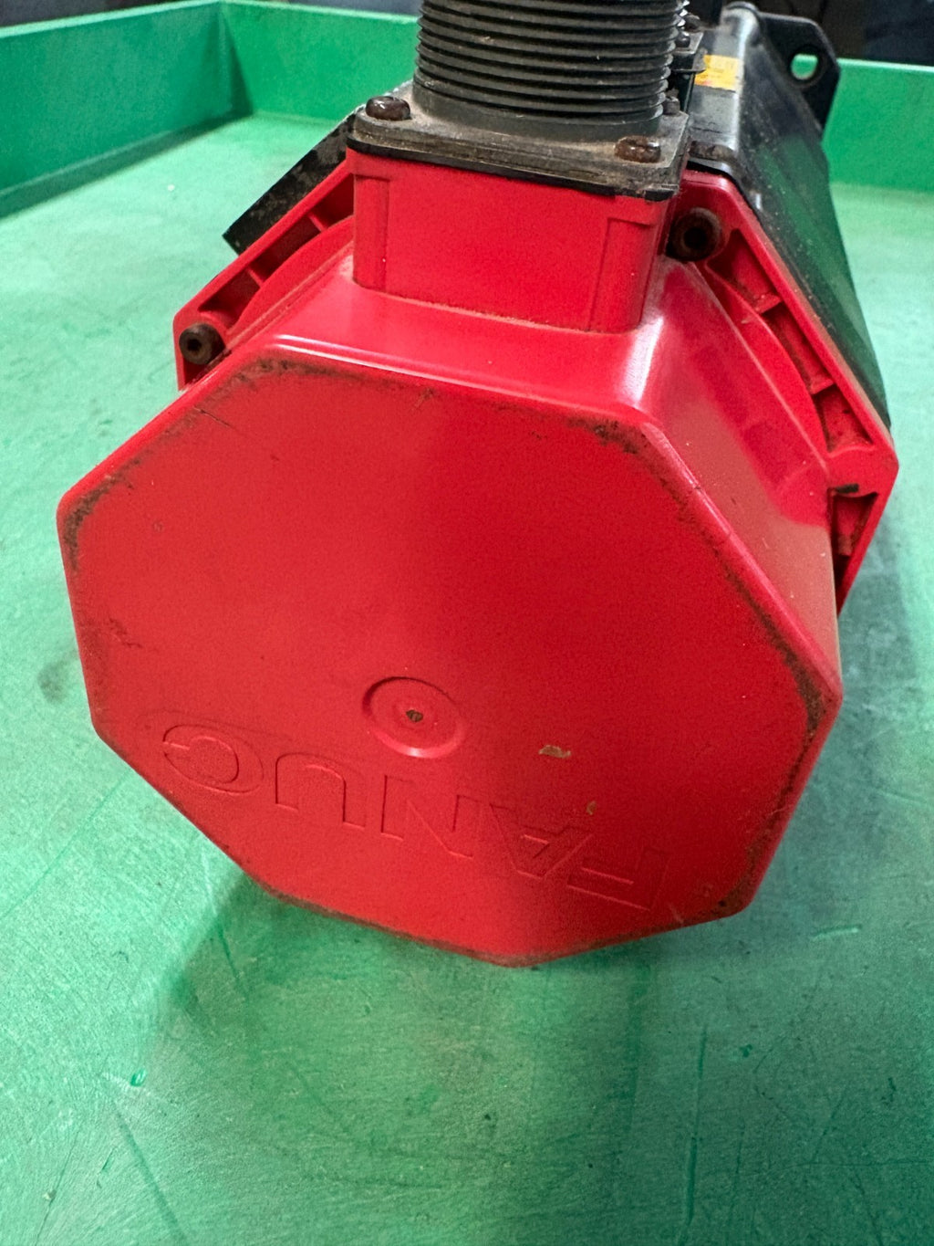 GE FANUC MODEL 5 AC SERVO MOTOR A06B-0512-B701 #0008