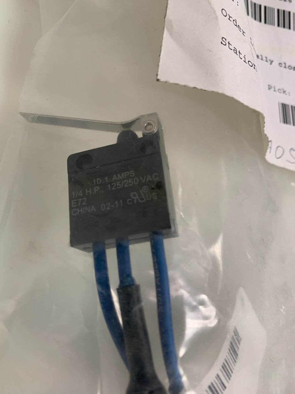 EZ-GO SWITCH DY #894439 2 AVAIL