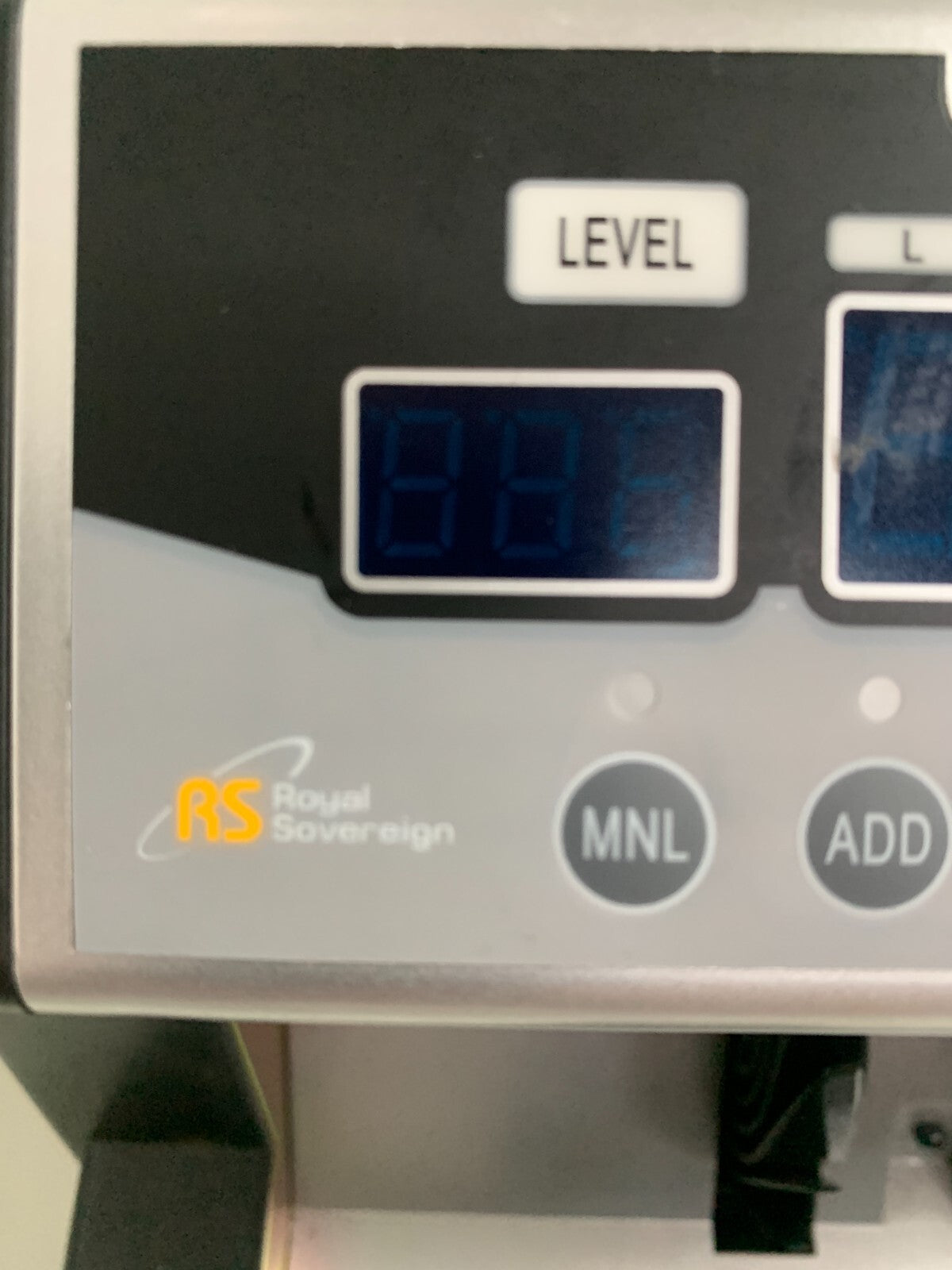 ROYAL SOVEREIGN  RBC-3100   Bill Counter W/UV Counterfeit Detector