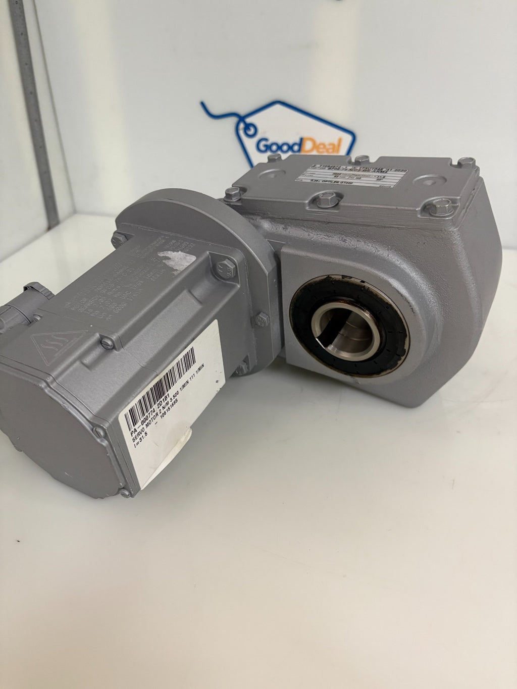 MULTIVAC KOLLMORGEN SERVO MOTOR 106151695 AKM 41E-ASSNR-02 GEARBOX BF06-74-C-013