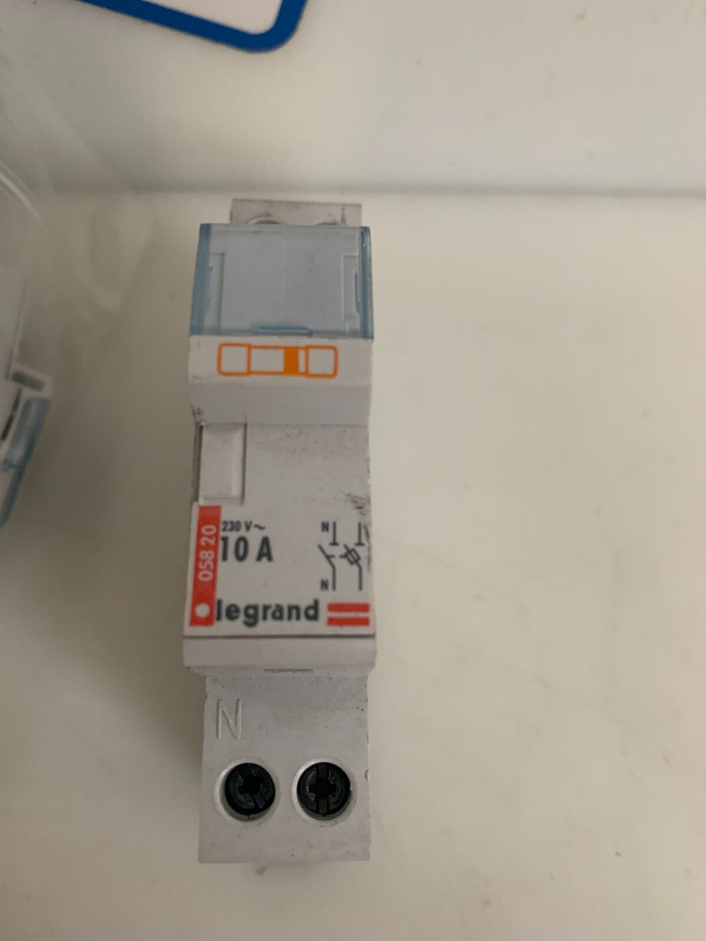 LOT OF 6  LEGRAND FUSE HOLDER 10A 058 20