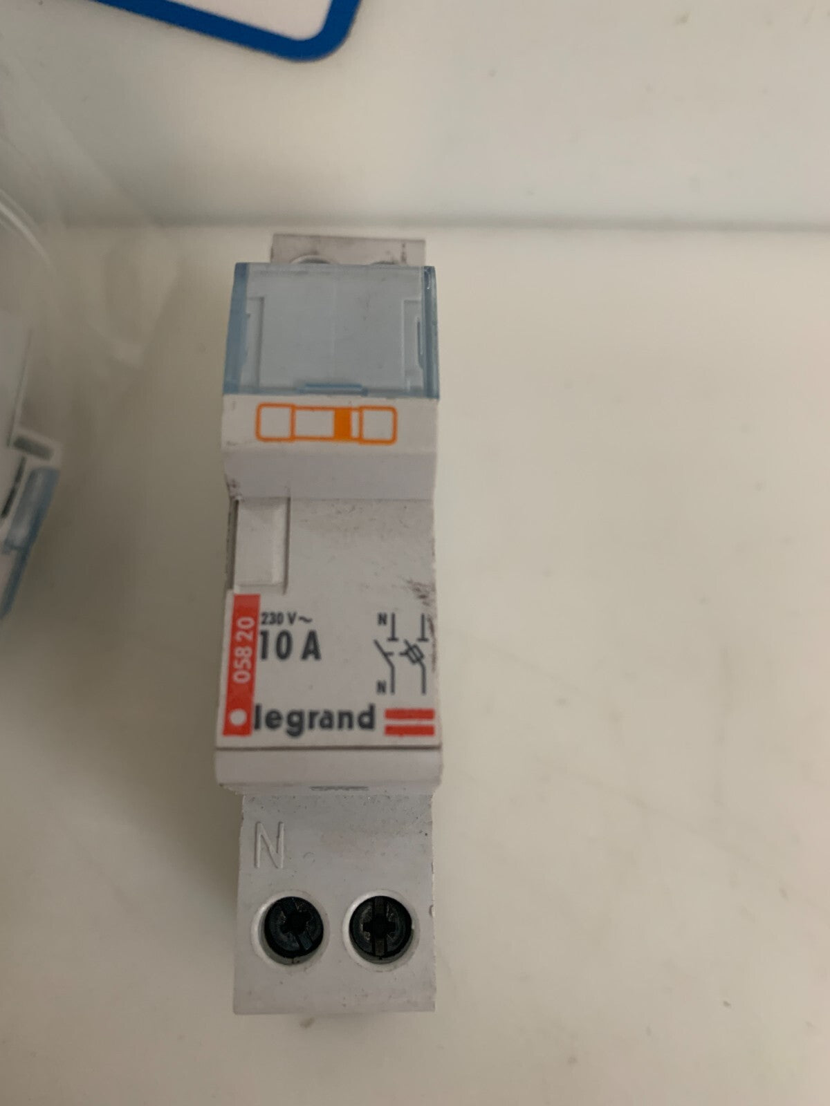 LOT OF 6  LEGRAND FUSE HOLDER 10A 058 20
