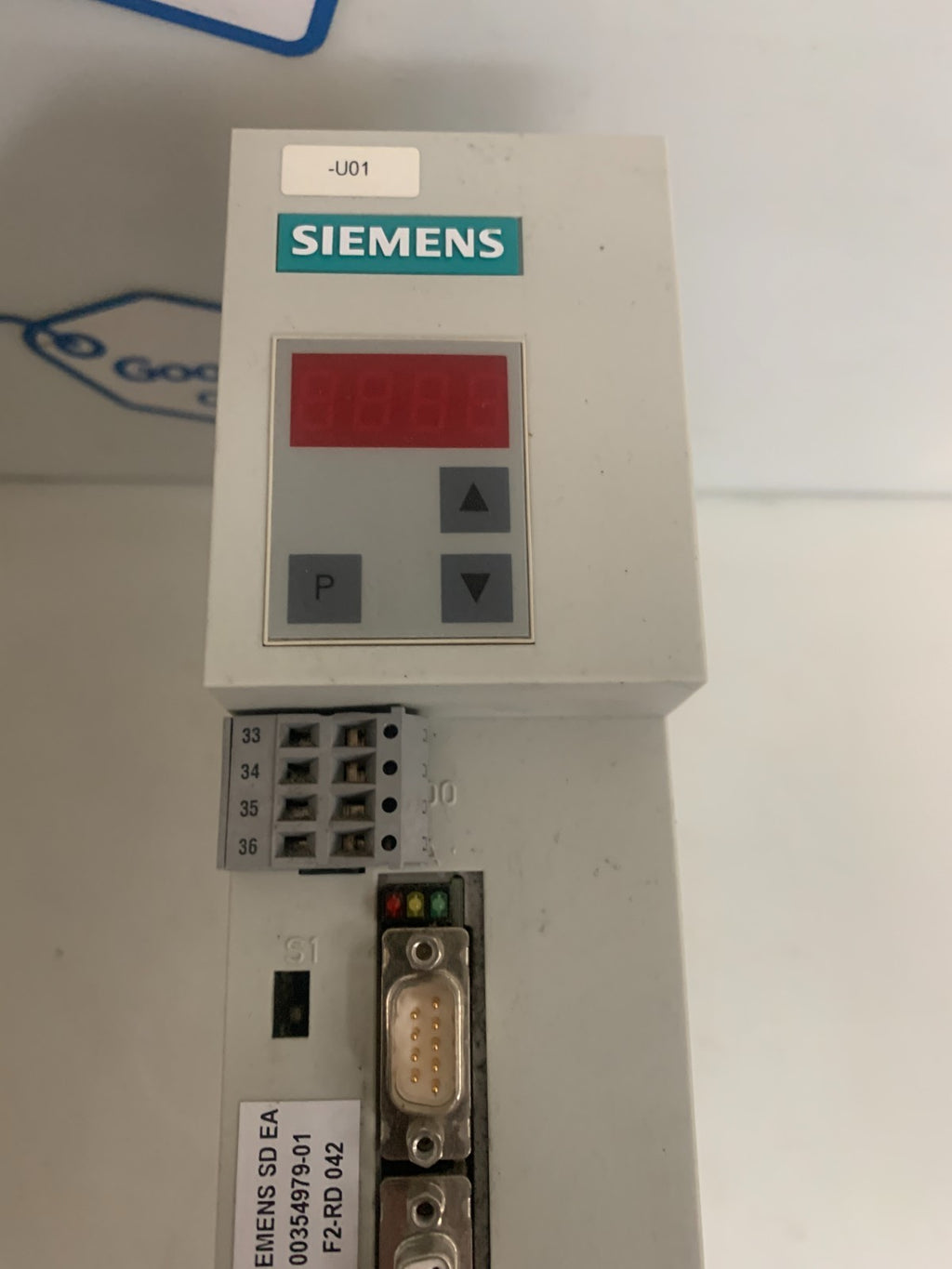 SIEMENS AC AC DRIVE 3PH 6 SE7013-OEP60-Z Z-F01+C23+G21