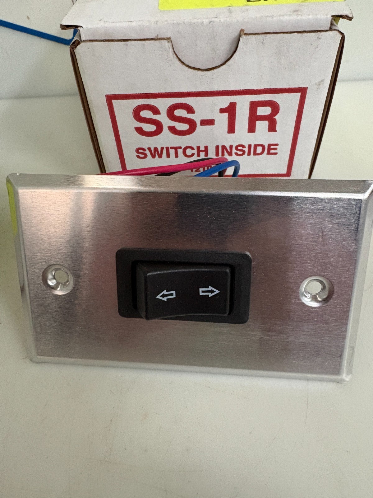 LOT OF 2 DRAPER SS-1R SWITCH1
